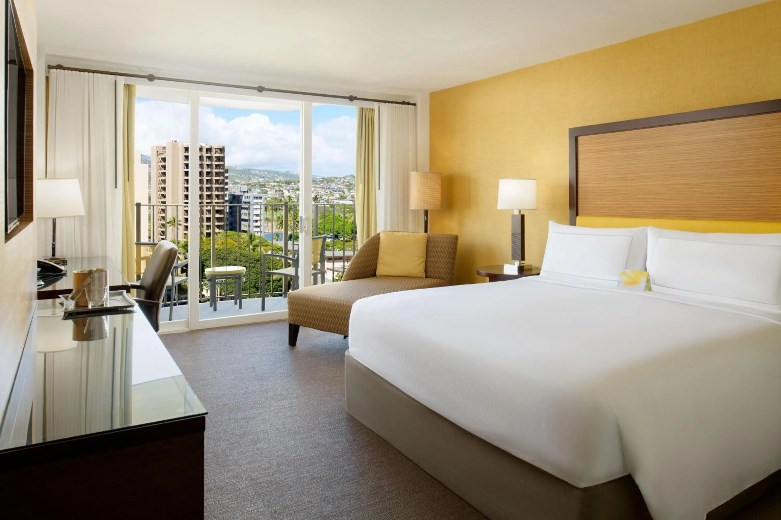 King Room with Balcony - Disability Access in Hilton Waikiki Beach Resort & Spa