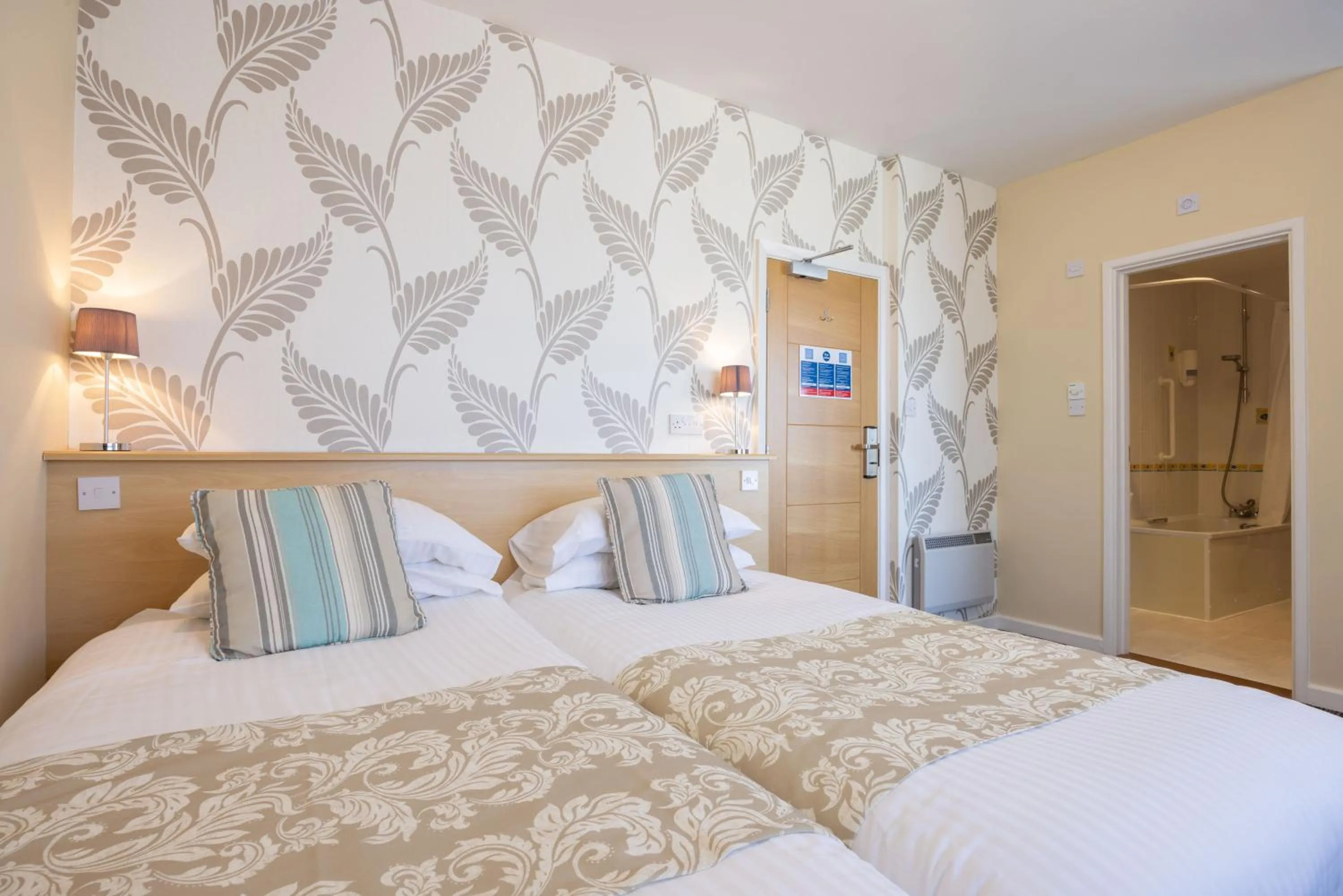 Superior Twin/Double Room with Sea View and Balcony in Biarritz Hotel