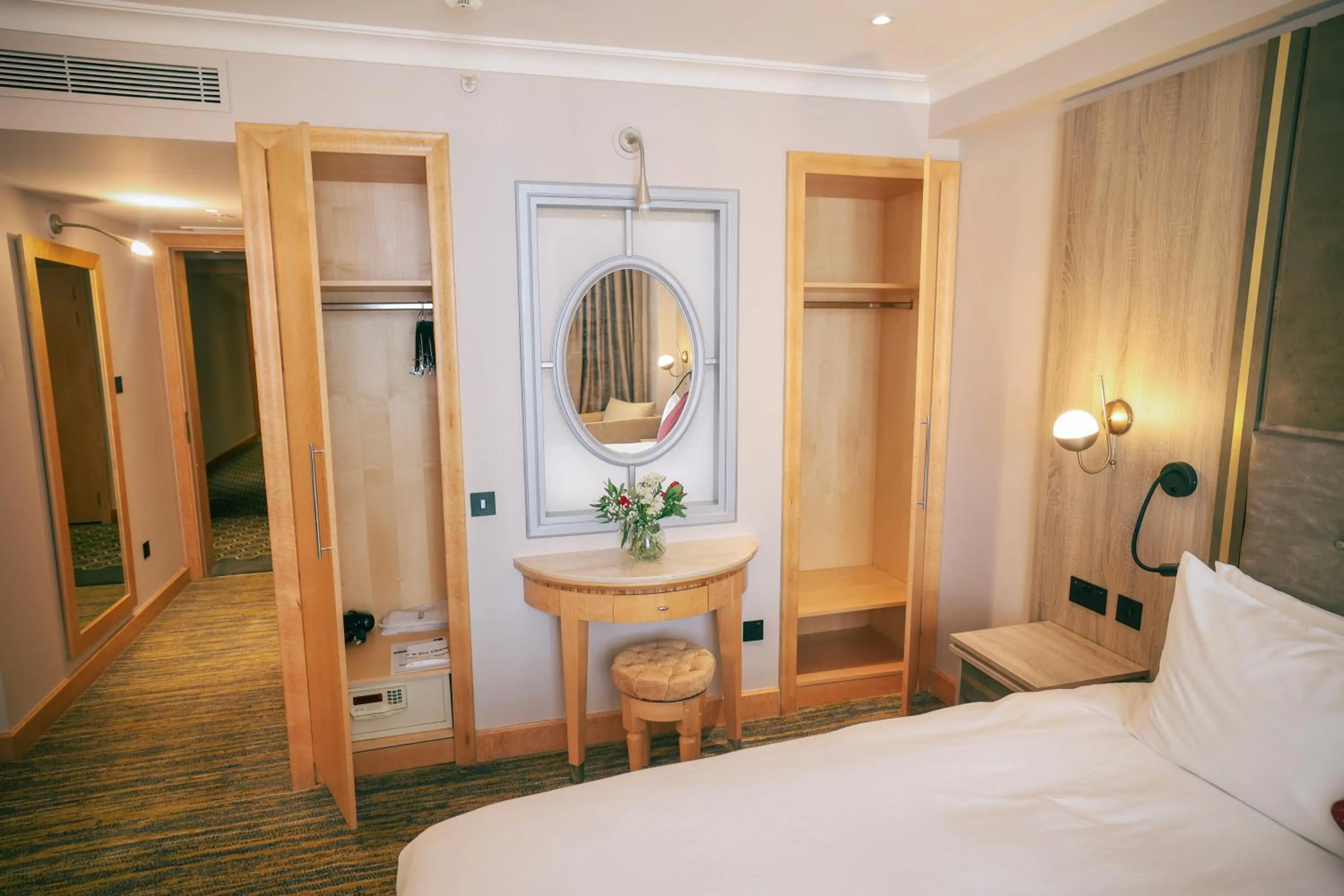 Classic Double Room in Courthouse Hotel London