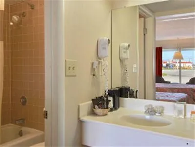 King Room - Non-Smoking in Days Inn by Wyndham Mt. Sterling