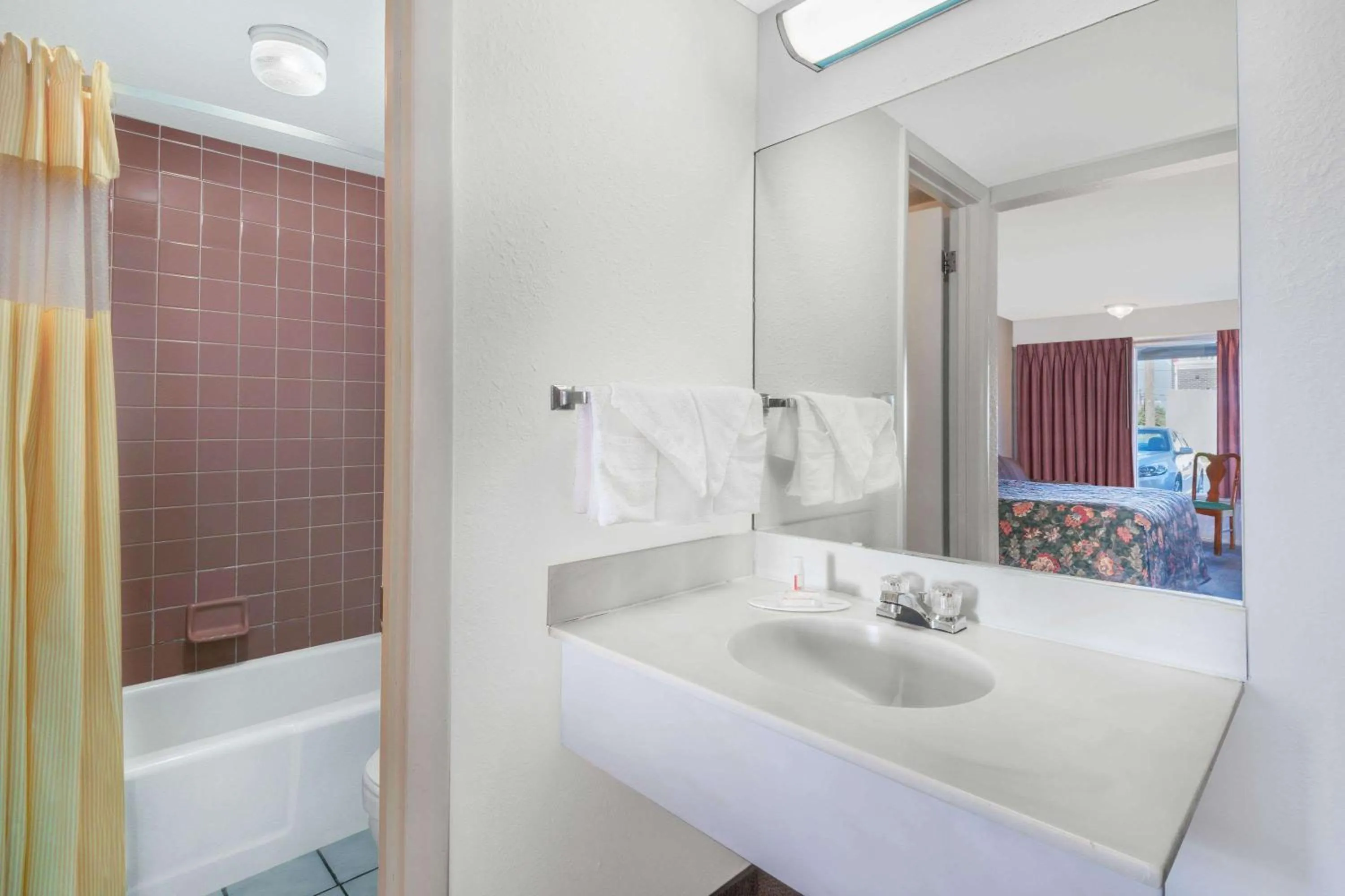 Double Room with Two Double Beds - Smoking in Days Inn by Wyndham Mt. Sterling