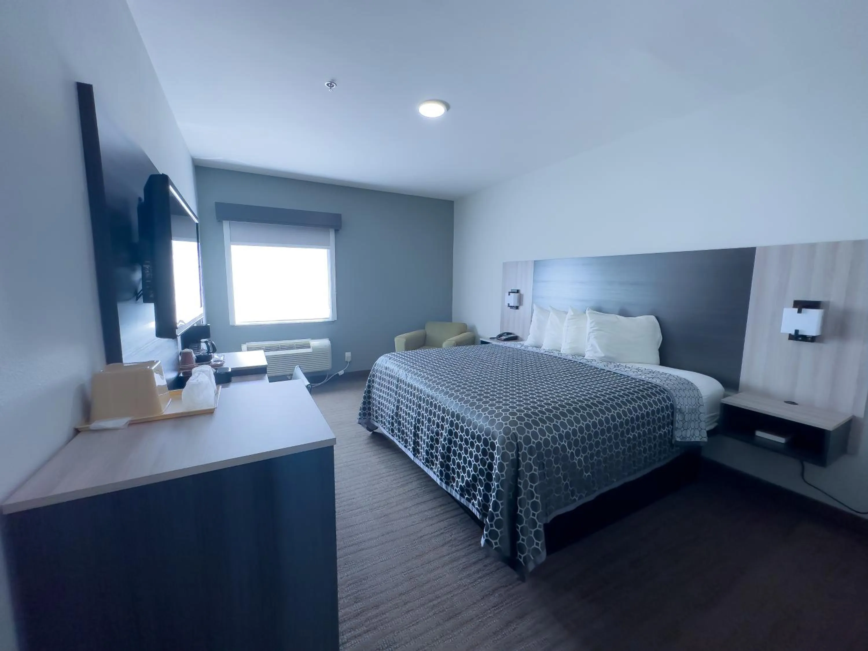 King Room in American Inn Madill