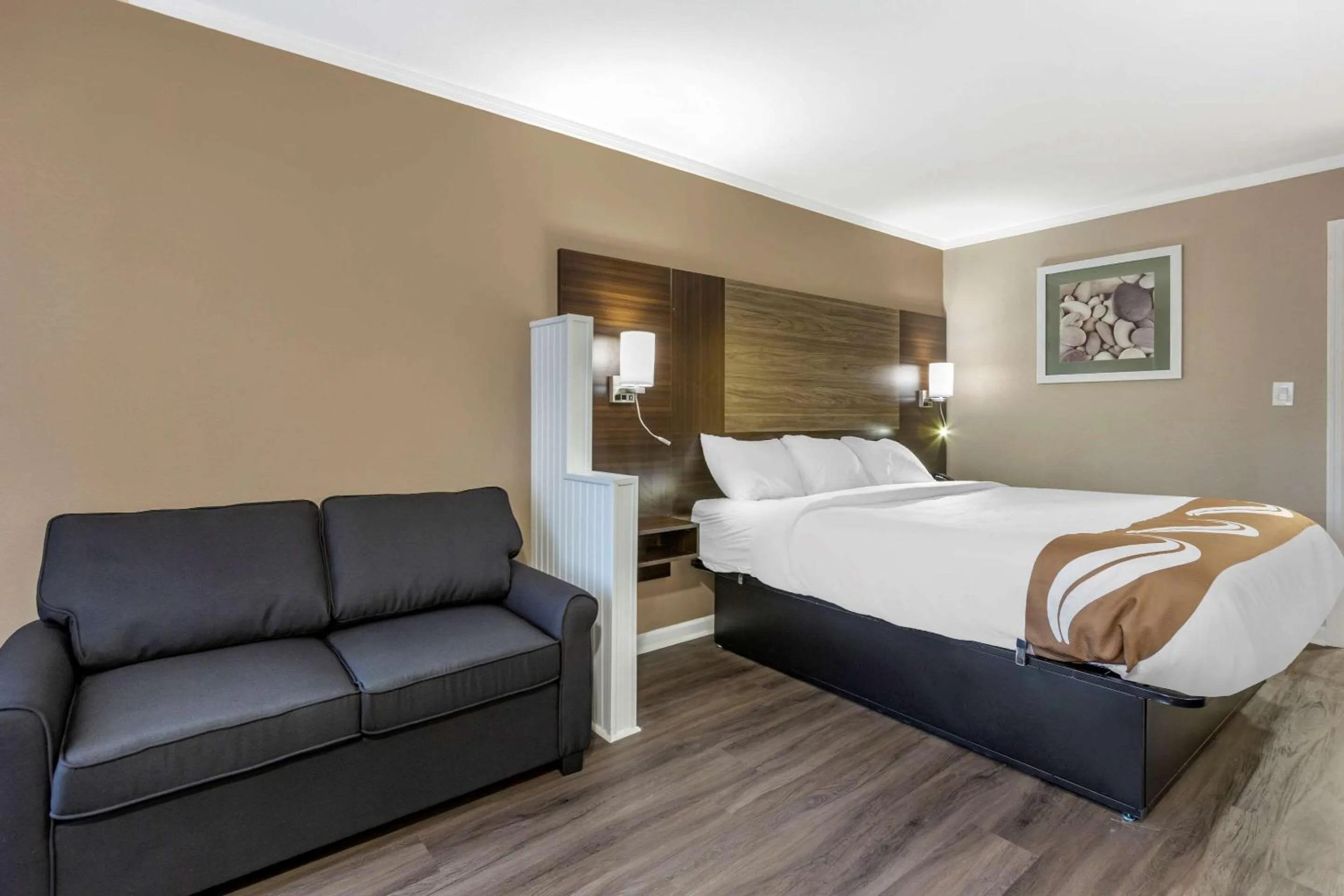 Superior King Suite - Non-Smoking in Quality Inn & Suites Pawleys Island