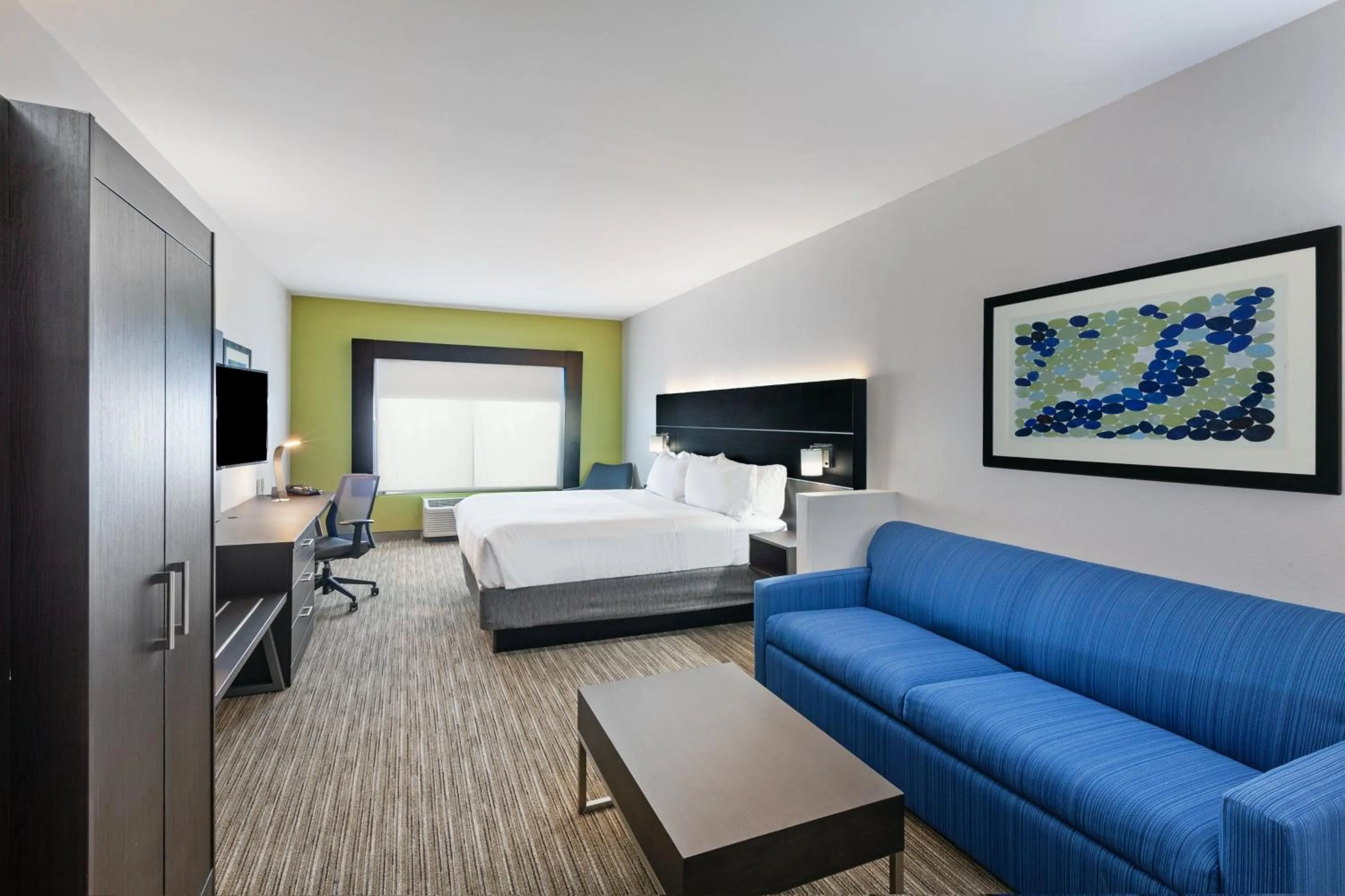 King Suite in Holiday Inn Express Sealy by IHG