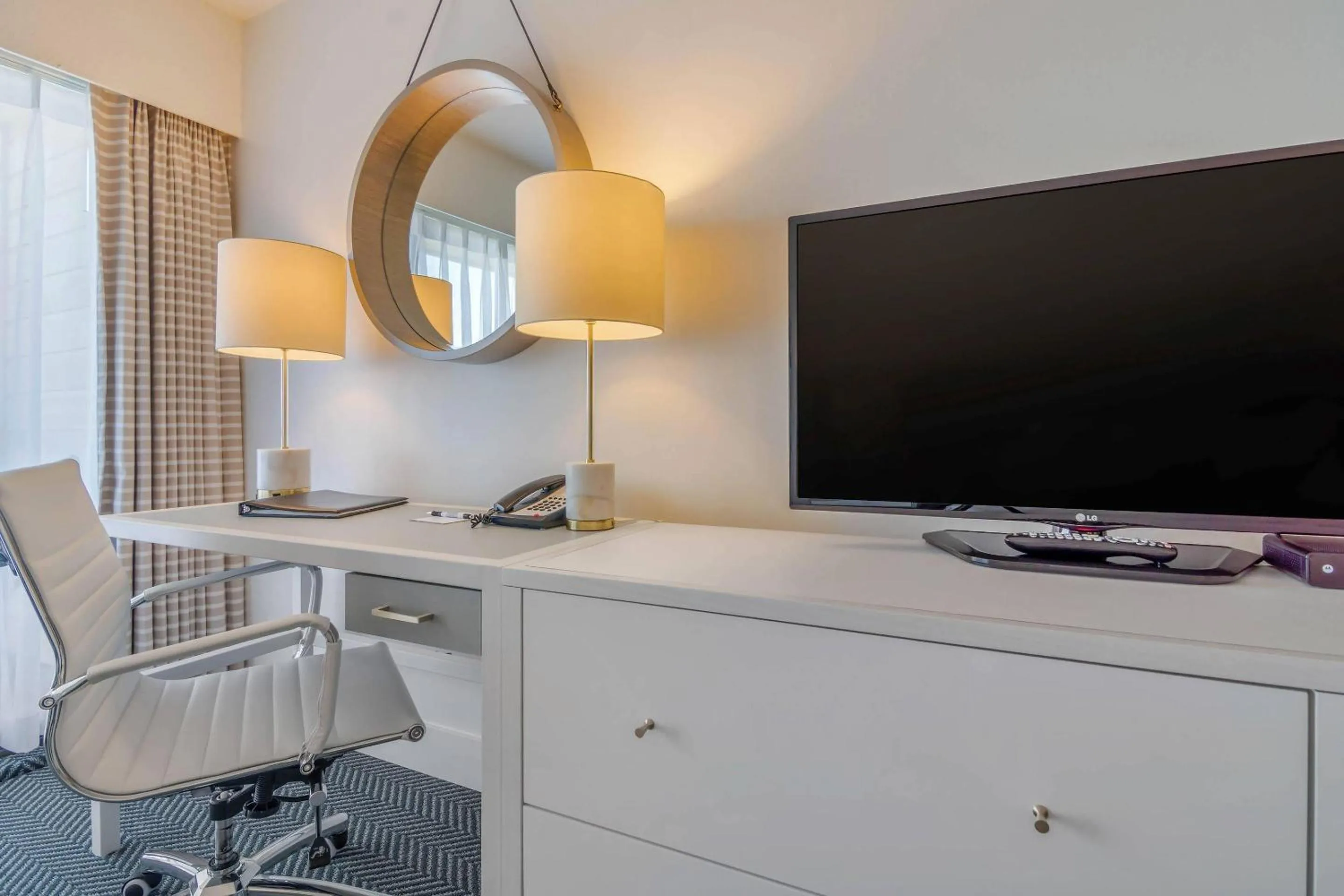 Executive King Room - Non-Smoking in Bayside Resort, an Ascend Collection Resort