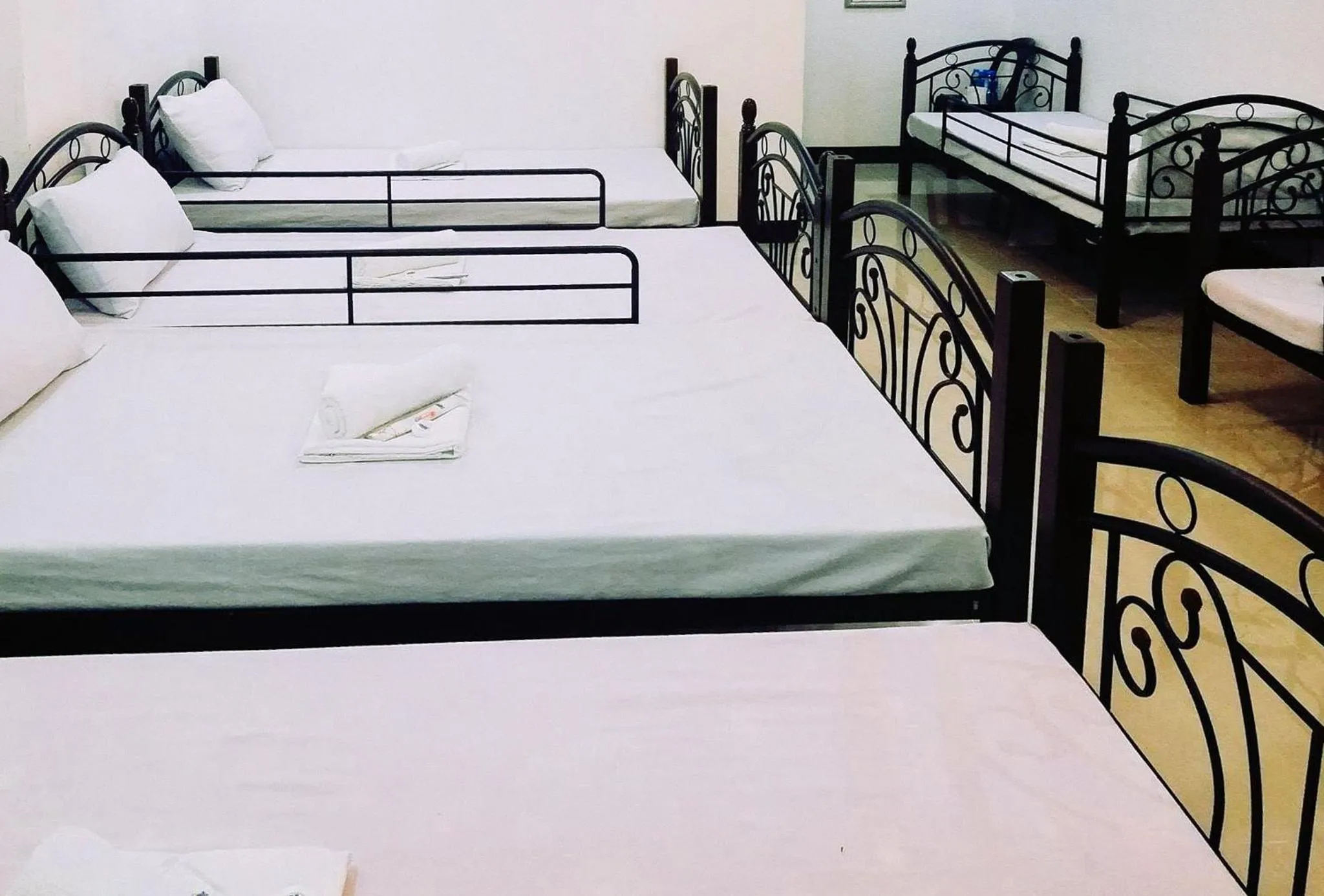 Deluxe Family Room in Sunrise Garden Lake Resort