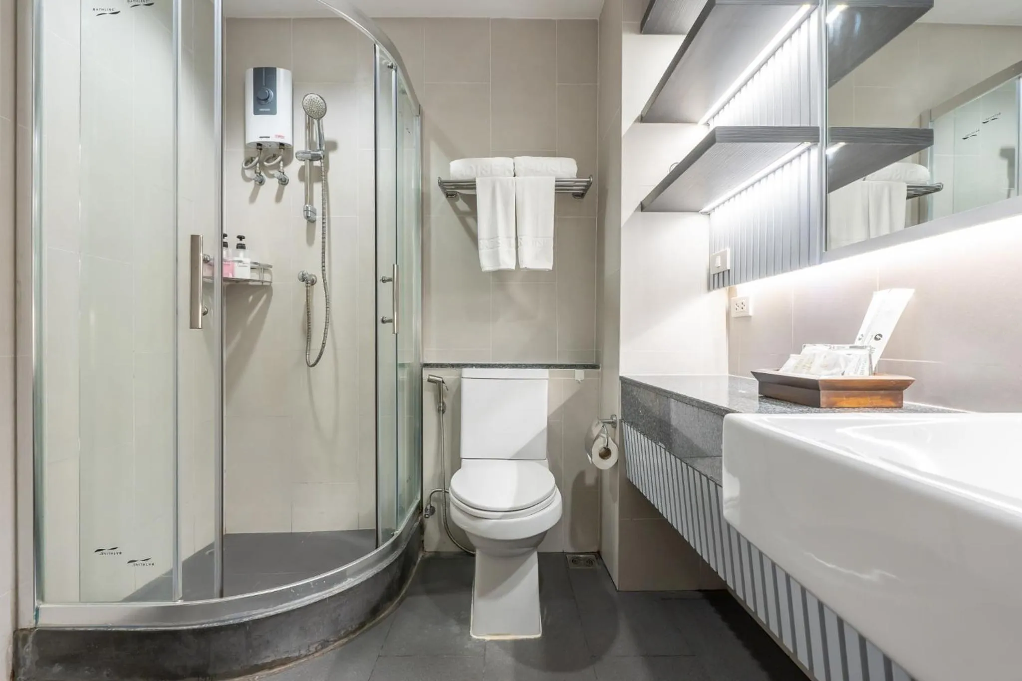 Premium Deluxe Room in Koh Chang Paradise Hill