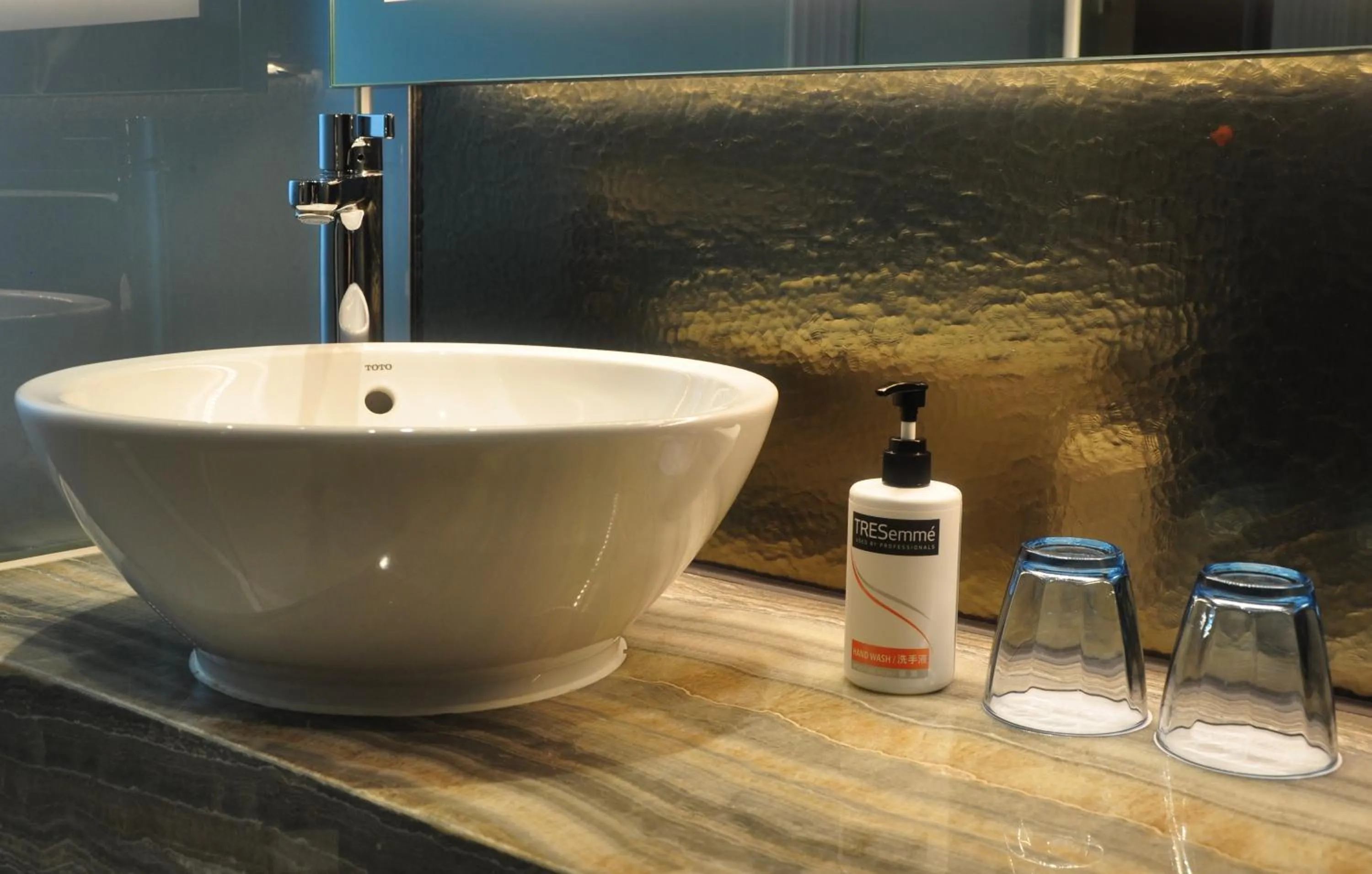 Standard Room with Two Single Beds in Holiday Inn Express Hong Kong Kowloon CBD2 by IHG