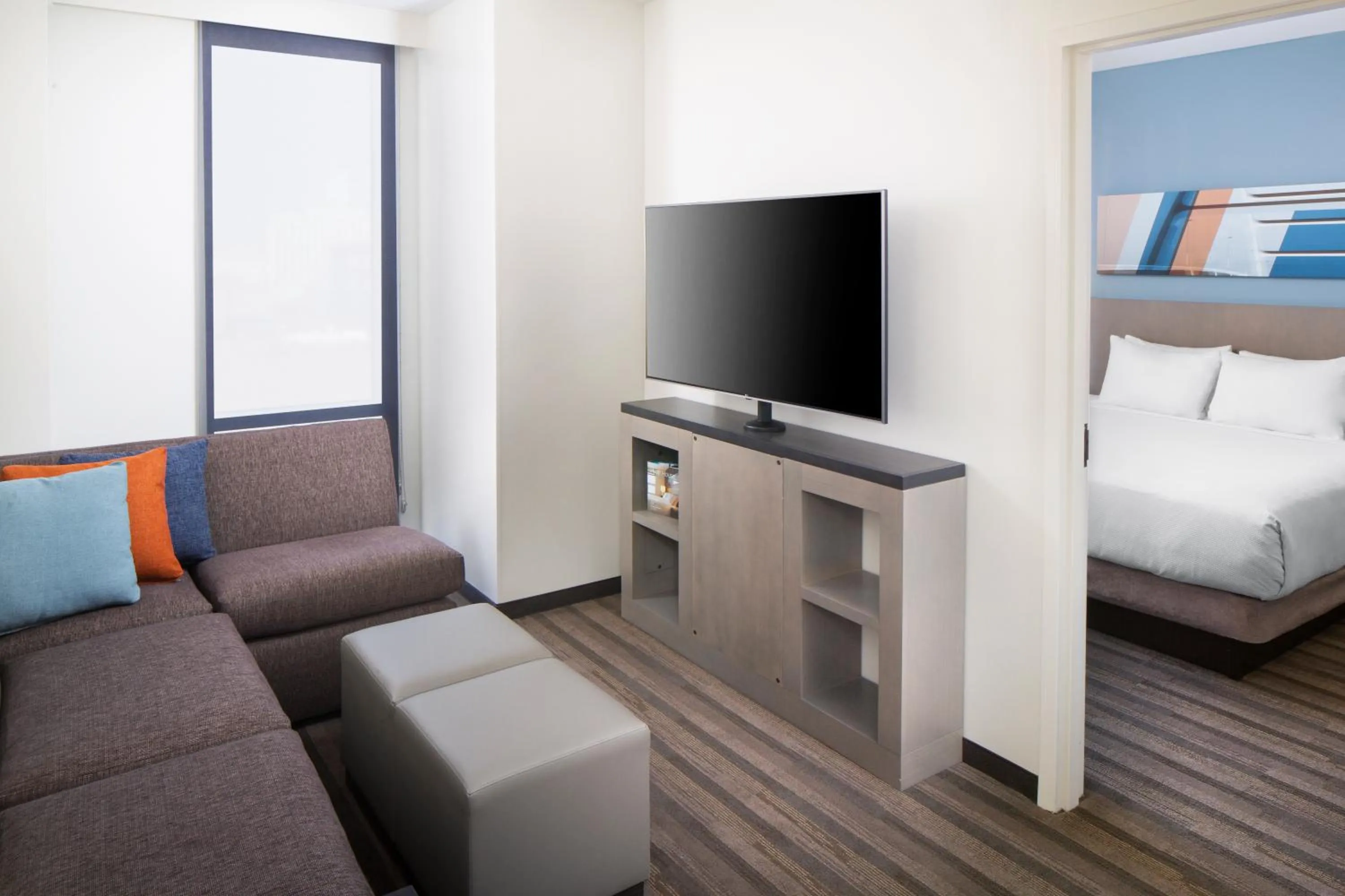 One-Bedroom King Suite with Sofa Bed, Kitchen and Tub - Disability Access in Hyatt House Nashville at Vanderbilt