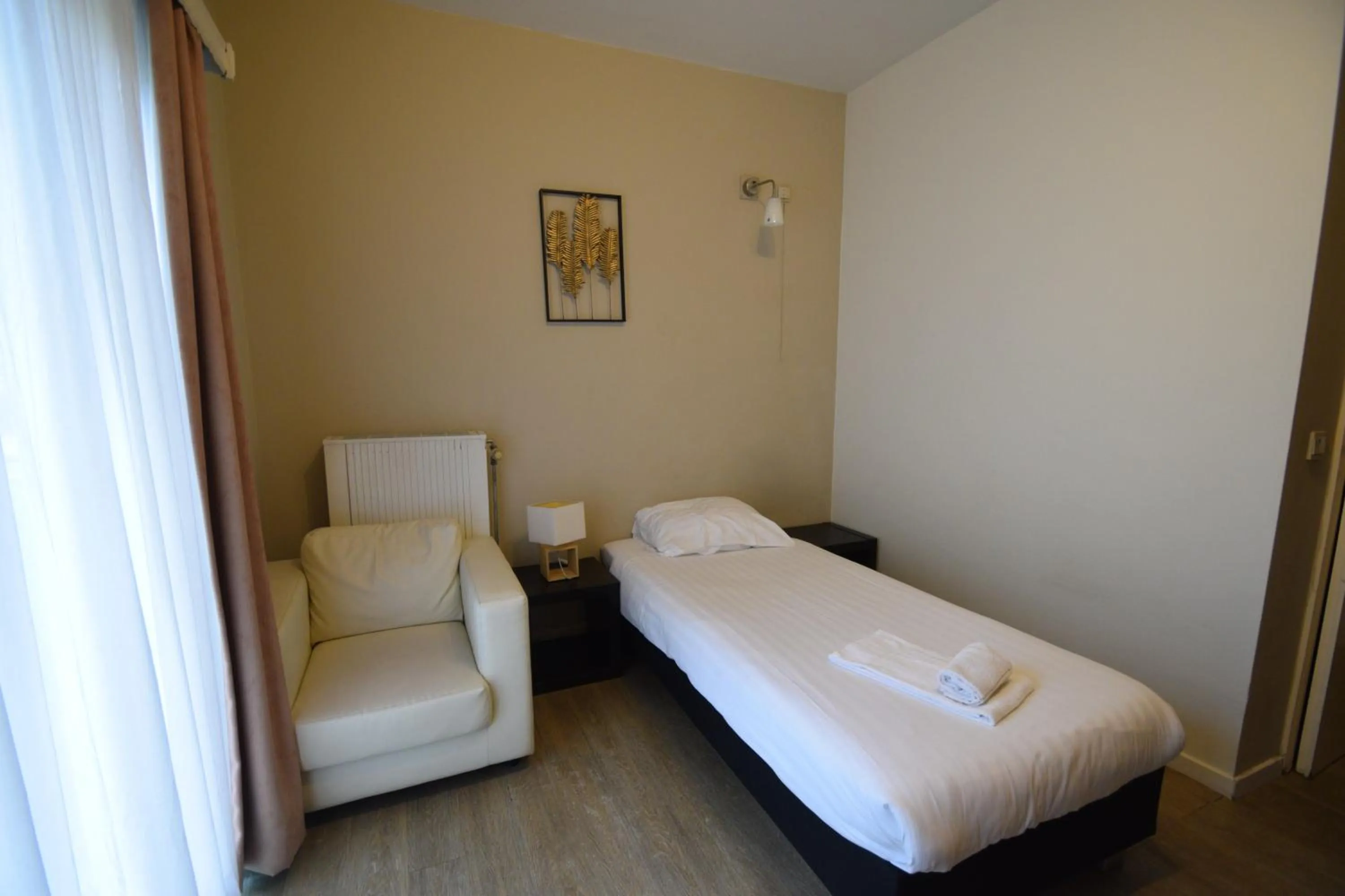 Studio (1 Adult) in Budget Flats Brussels