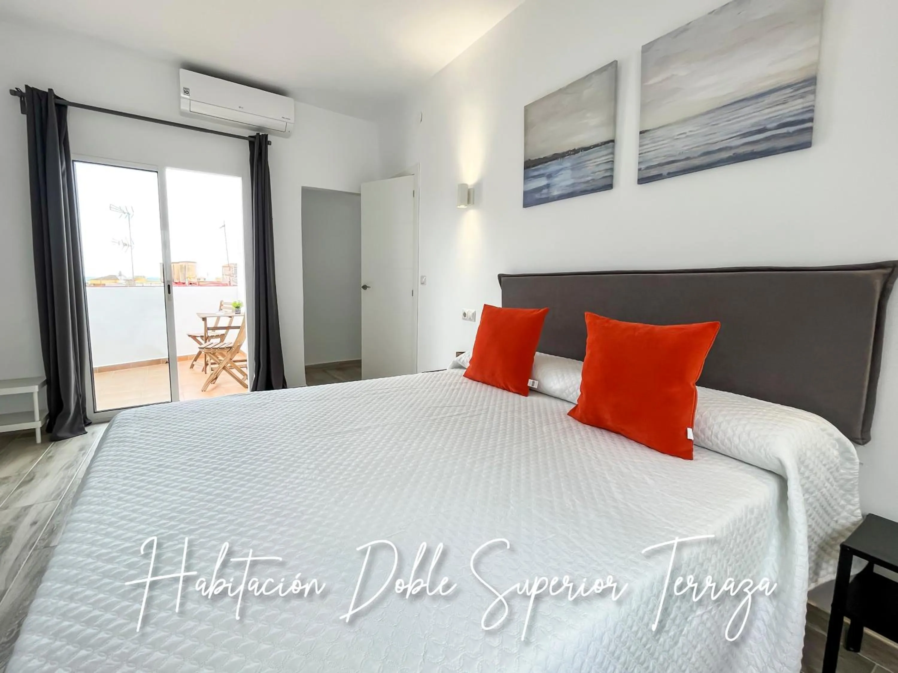 Superior Double Room with Terrace in Micaela Charming Hostal