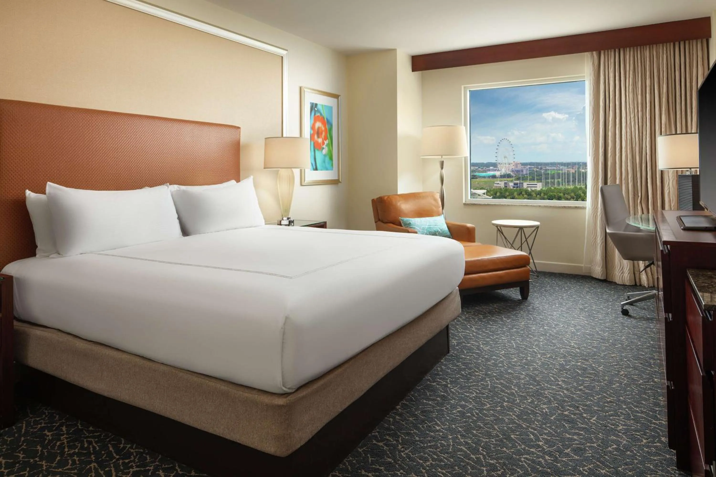 King Room with City View - High Floor in Hilton Orlando