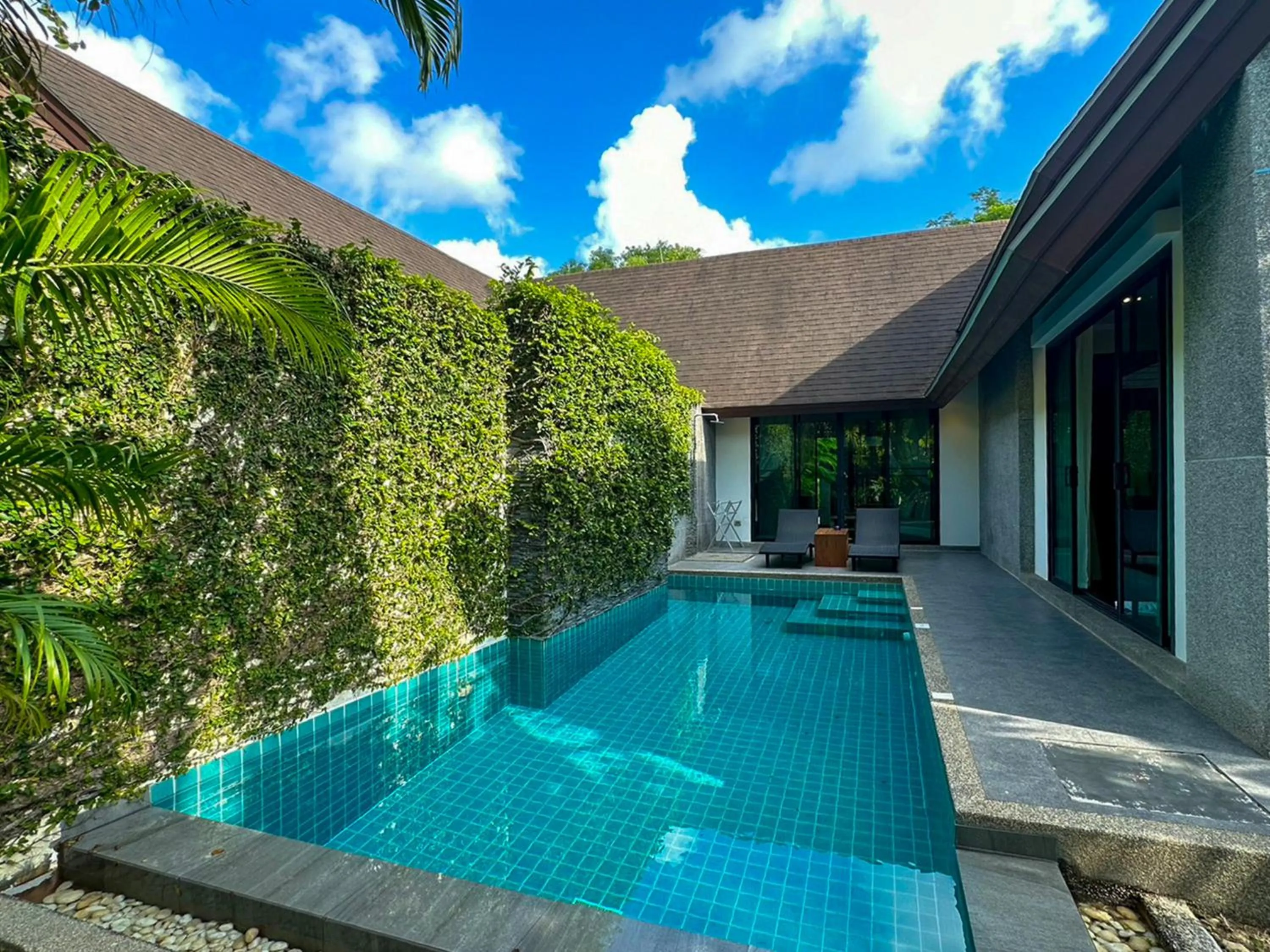  Honeymoon - One Bedroom with Pool Villa in The Kiri Villas Resort