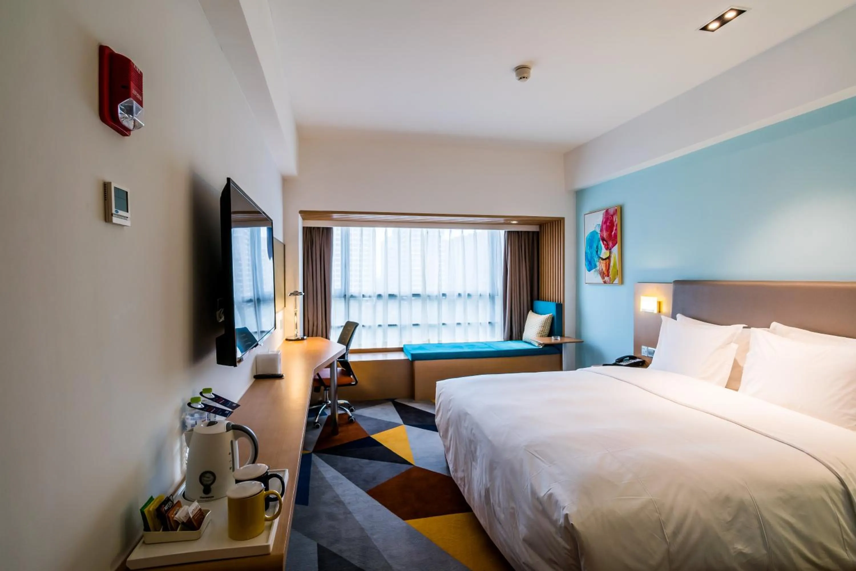 Standard King Room - High Floor in Holiday Inn Express Chengdu Xindu by IHG