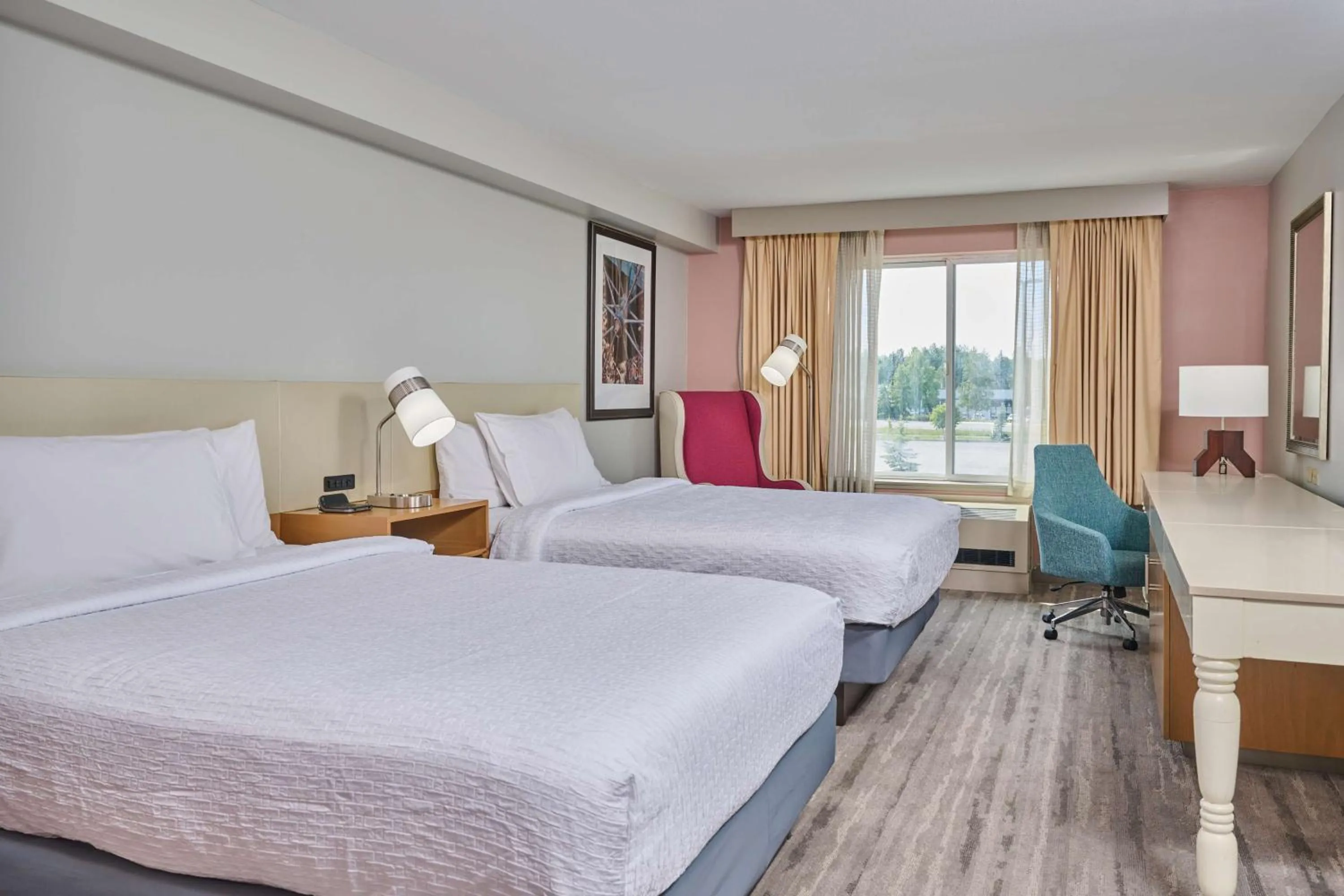 Queen Room with Two Queen Beds and Roll-In Shower - Mobility Access in Hilton Garden Inn Anchorage