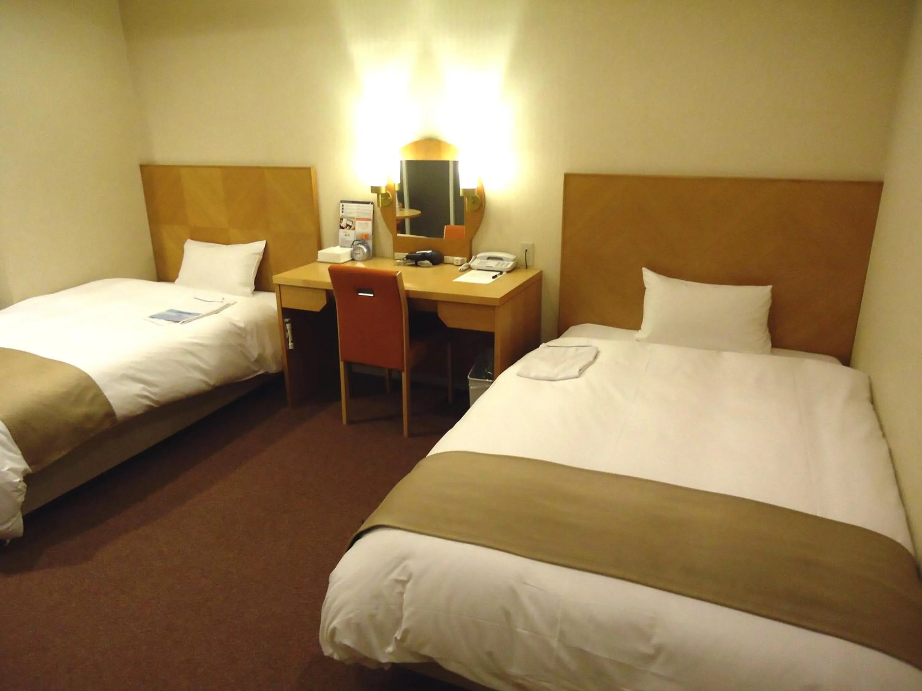 Twin Room - single occupancy - Non-Smoking in Chisun Inn Keikyu Kamata