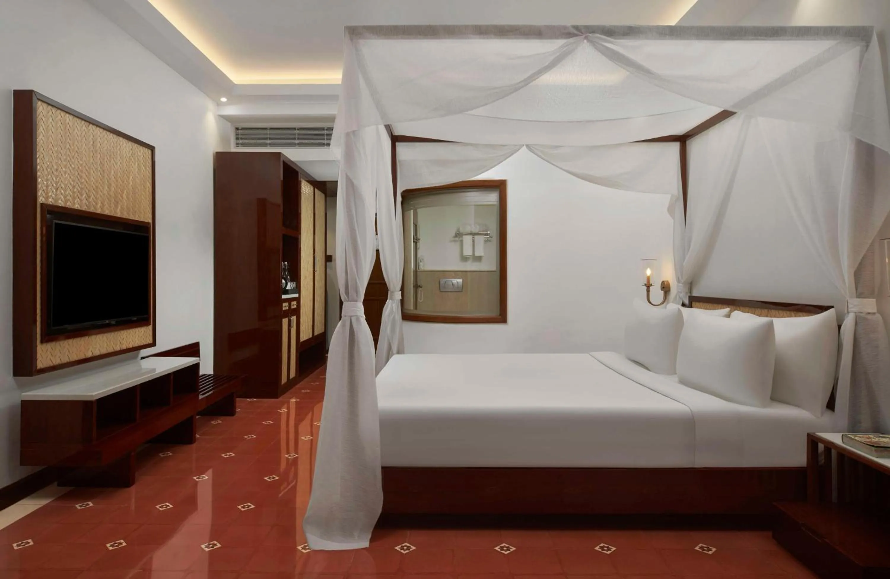 Luxury Suite in Radisson Blu Resort, Goa