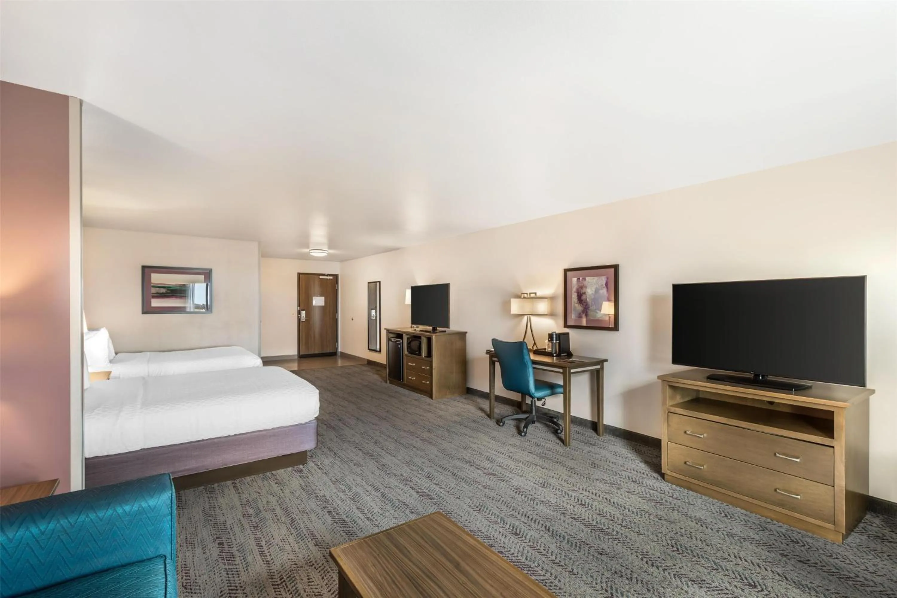 Queen Suite with Two Queen Beds - Non-Smoking in Best Western Plus Rapid City Rushmore