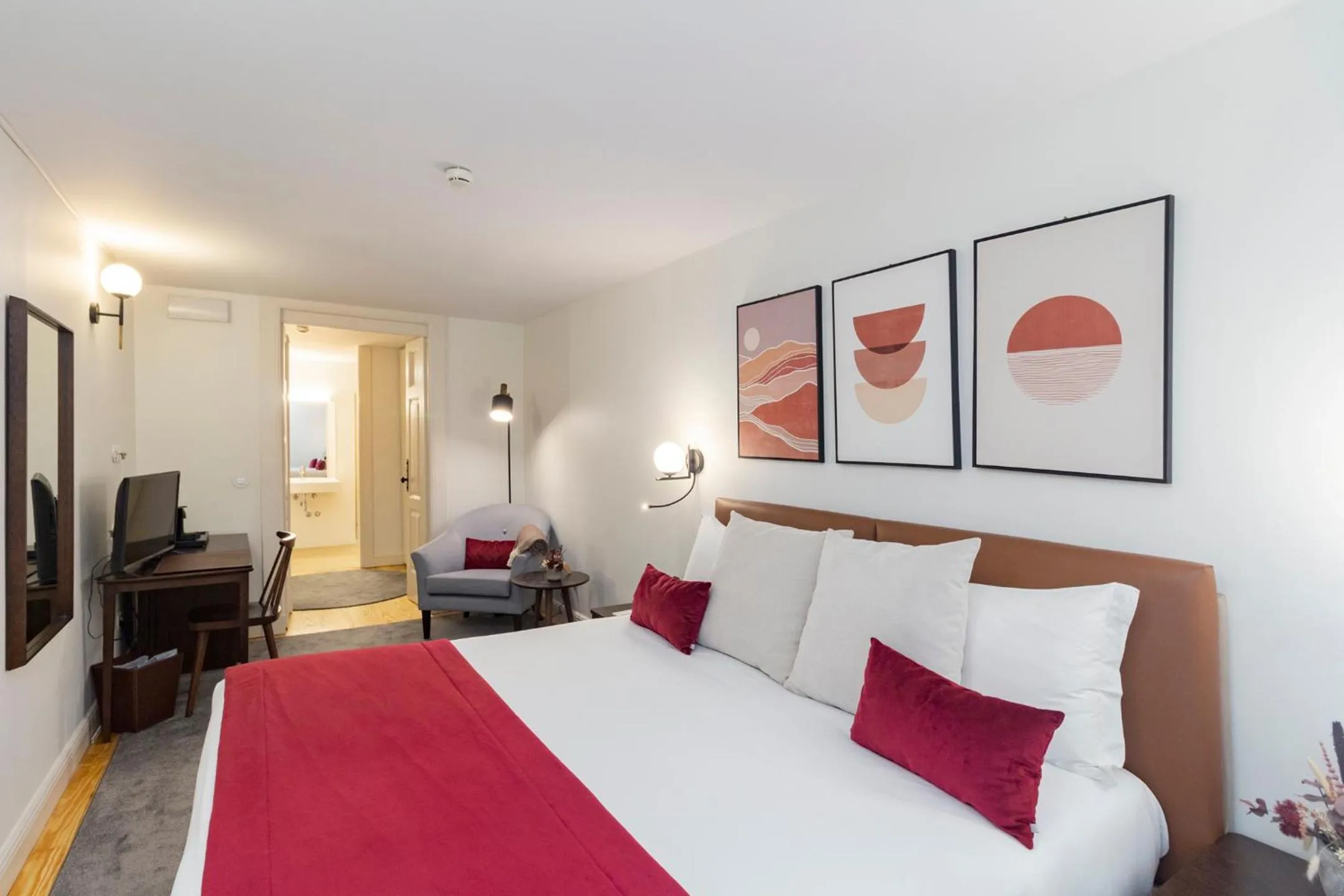 Charm Room in Marquês Garden House by Olivia