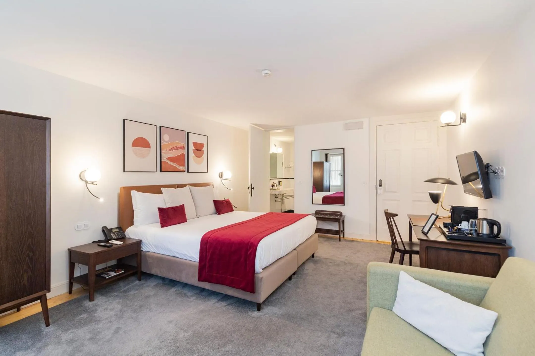 Deluxe Room with Garden View in Marquês Garden House by Olivia