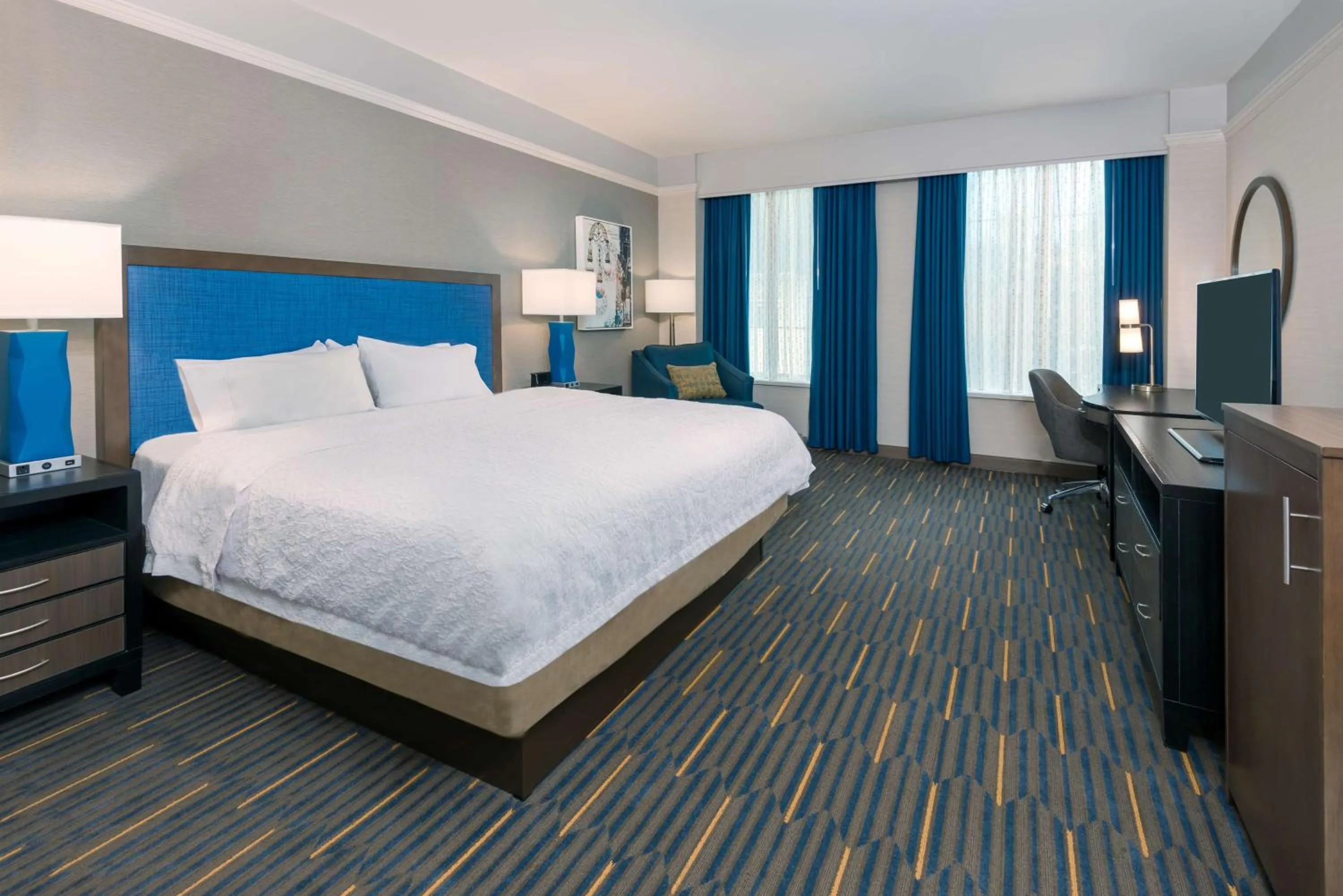 King Room with King Bed - Non-Smoking in Hampton Inn & Suites Buffalo/Downtown