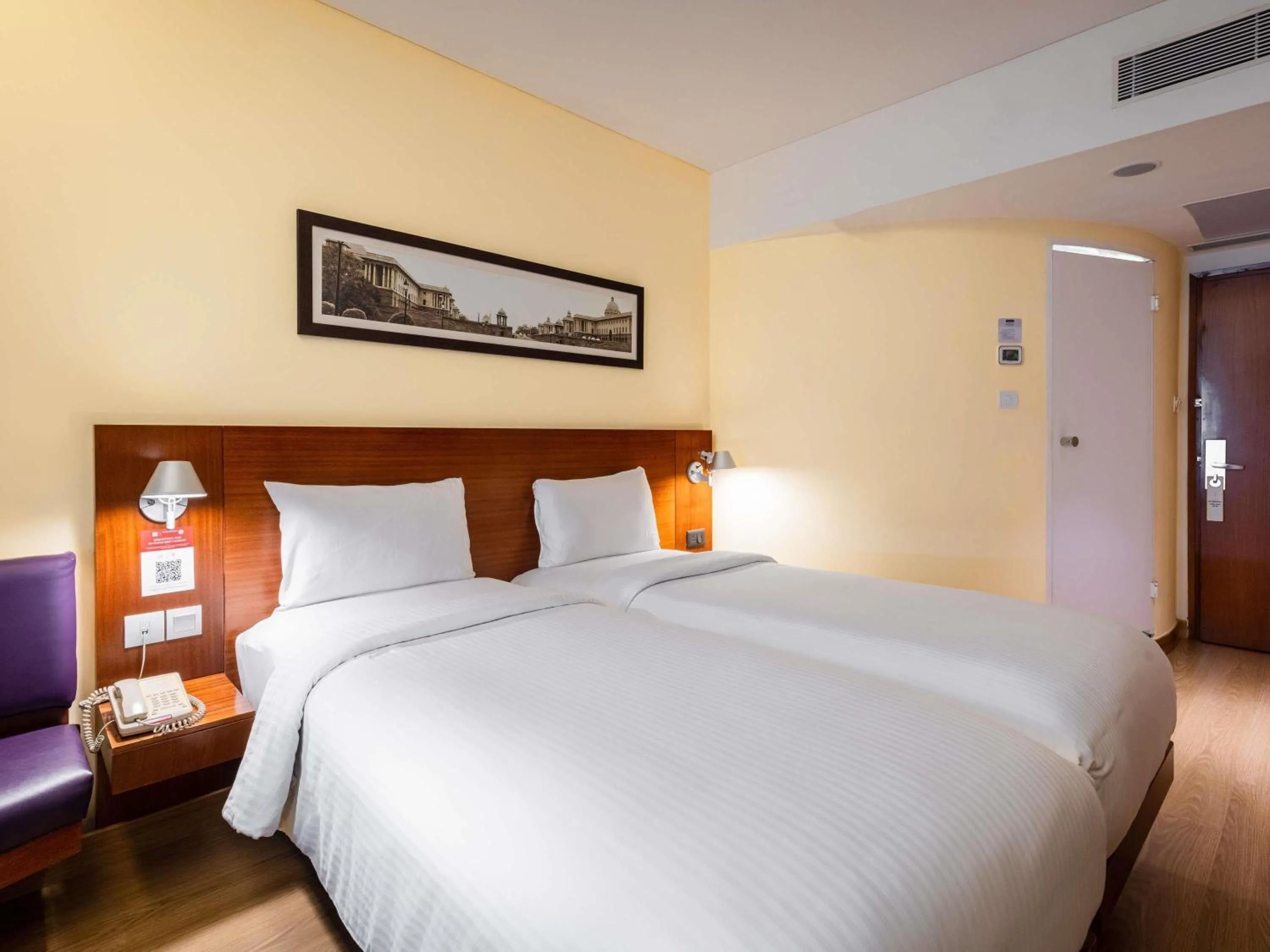 Standard Twin Room in ibis New Delhi Aerocity - An Accor Brand