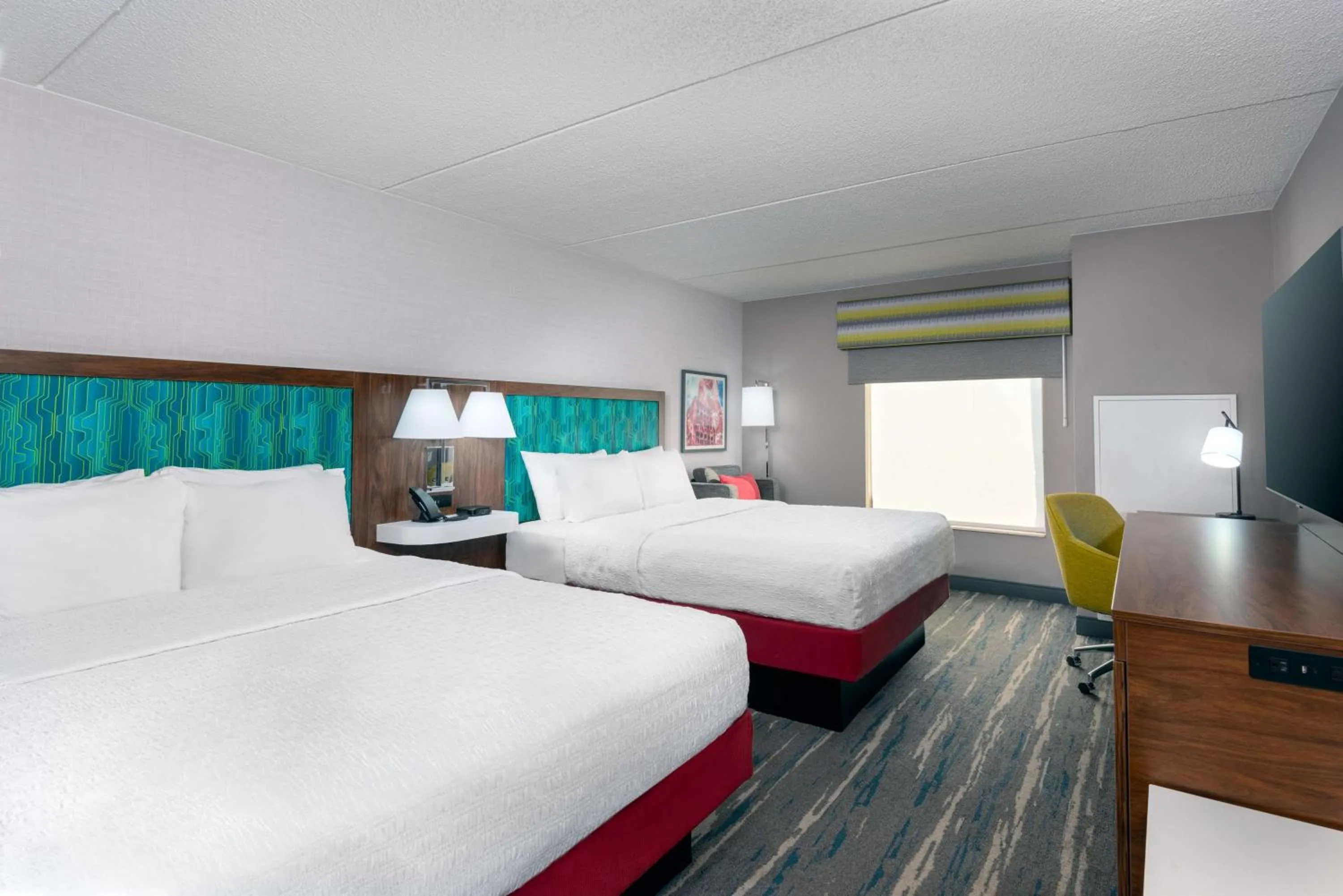 Queen Room with Two Queen Beds - Hearing Access/Non-Smoking in Hampton Inn & Suites Cleveland-Beachwood