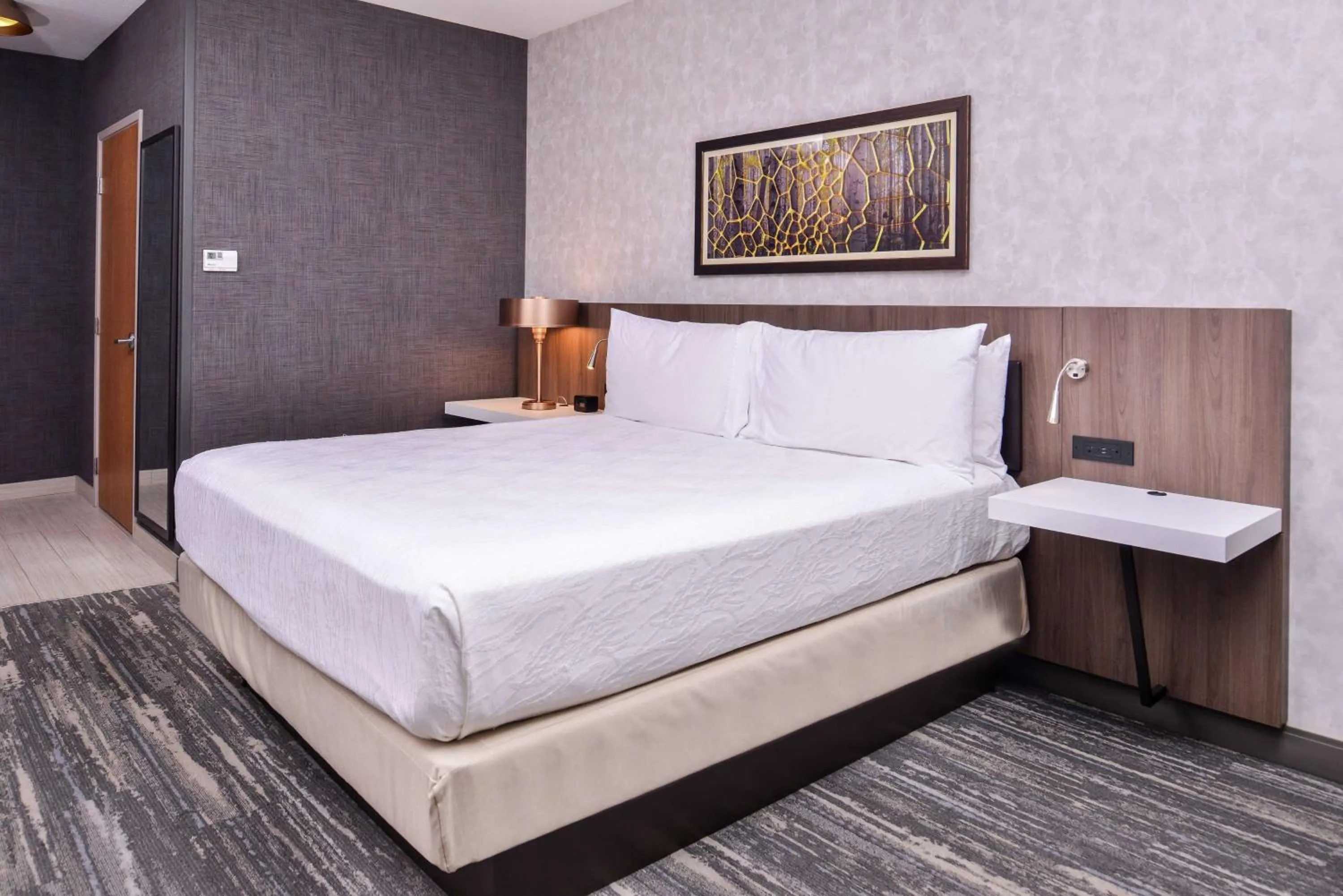 King Room with River View in Hilton Garden Inn Bend