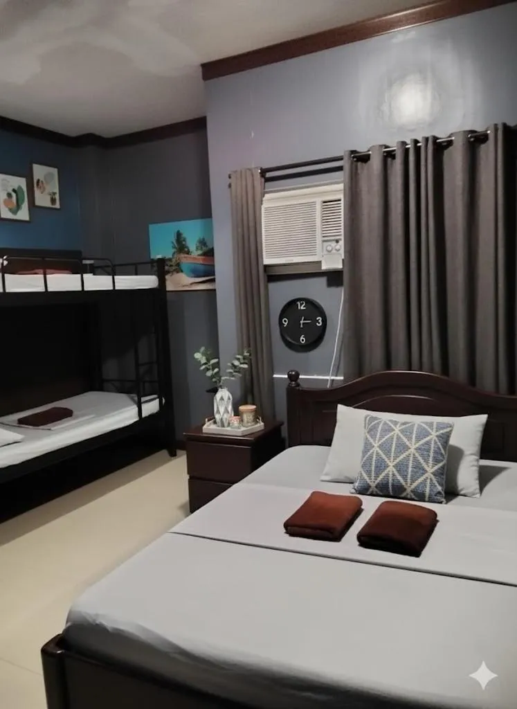 Quadruple Room in The Runway Inn - Mactan Cebu