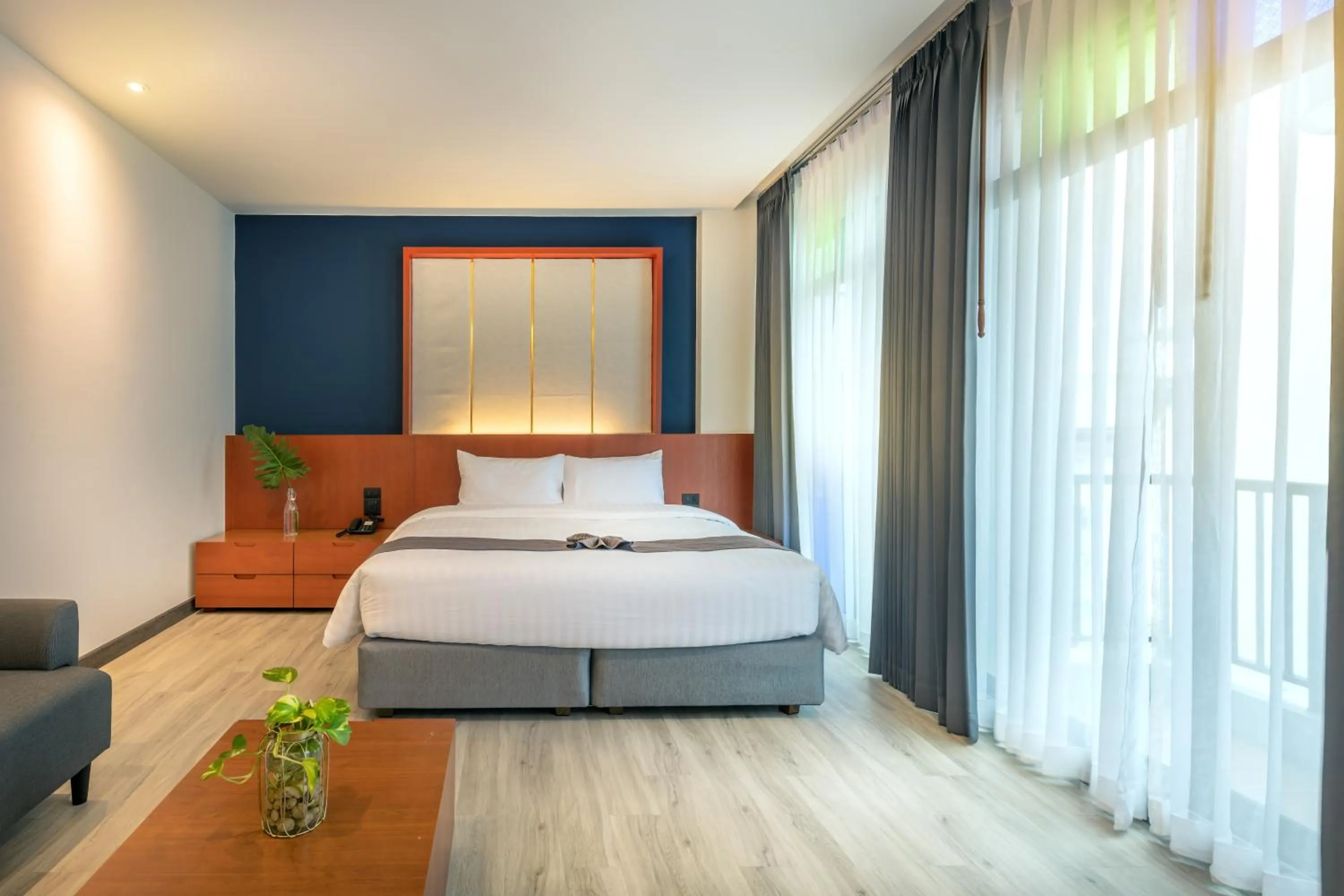 Superior King Bed Garden View in Monkham Village Hat Yai