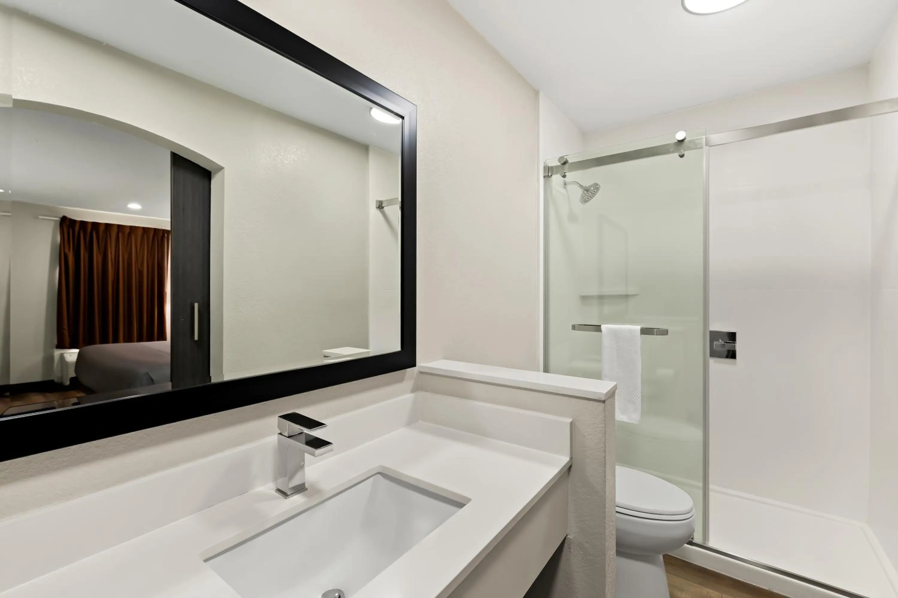 King Room - Non Smoking in Quality Inn & Suites Dumas