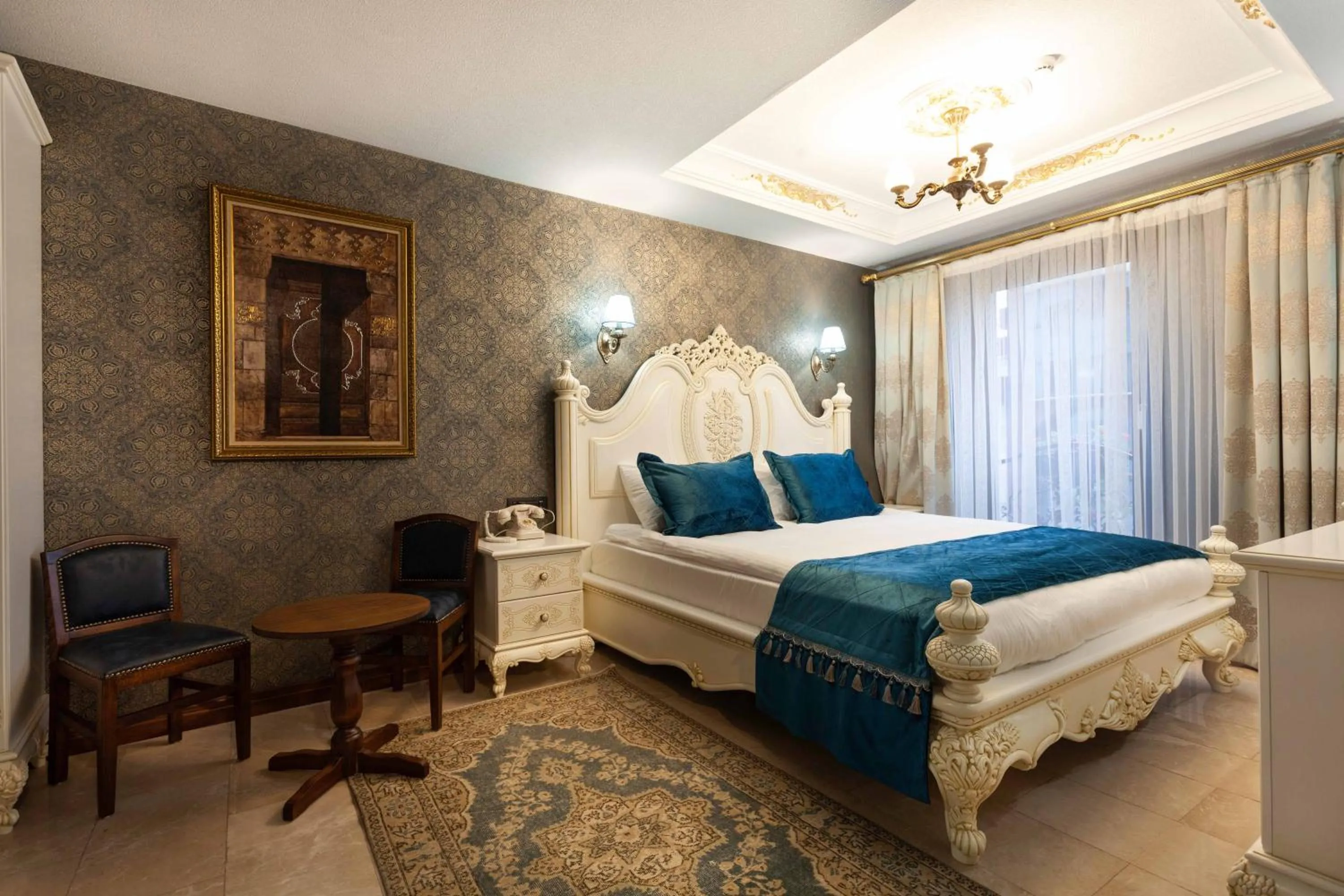 Deluxe Room (2 Adults + 1 Child) in Bablin Butik Otel