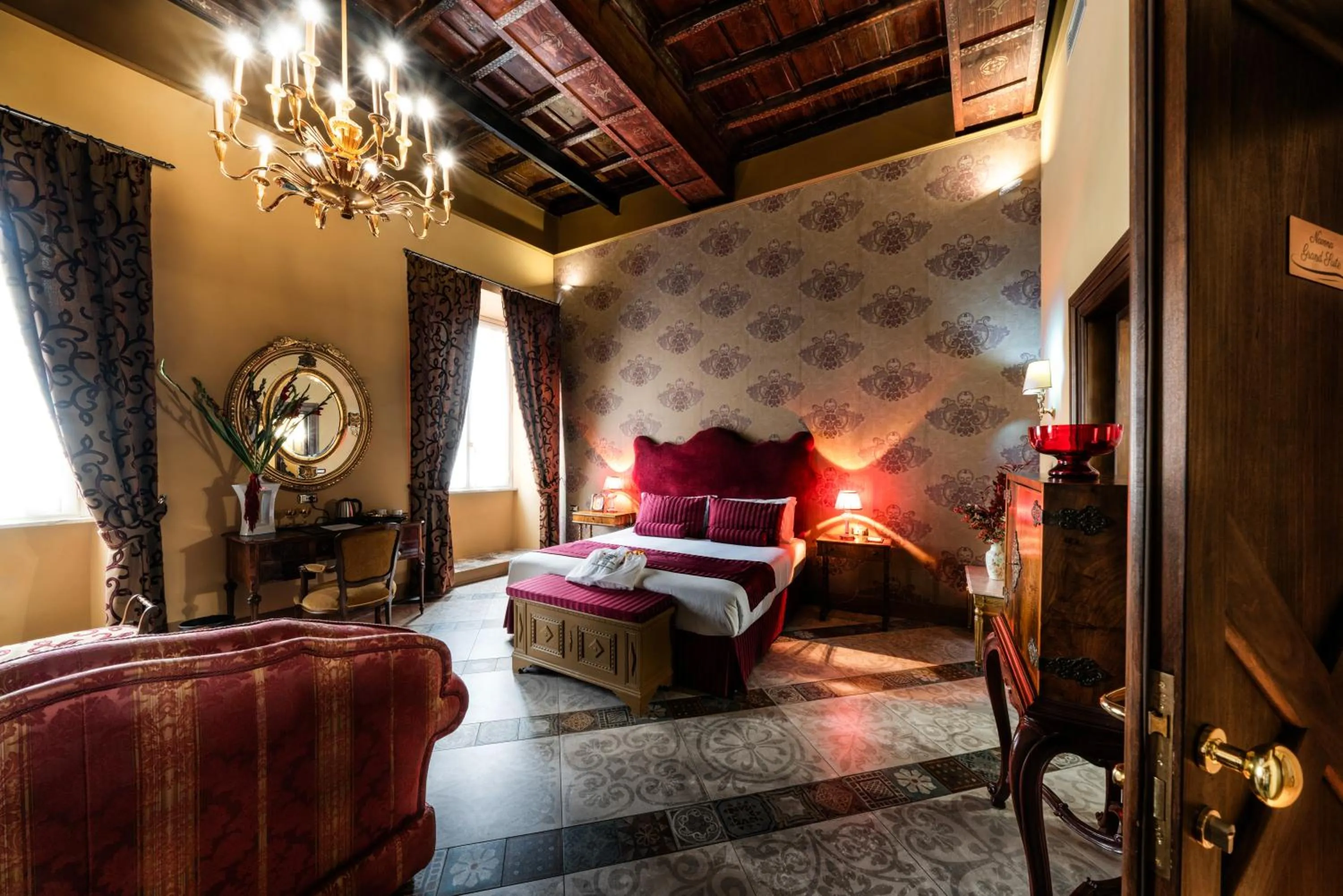 Executive Suite in Navona Grand Suite