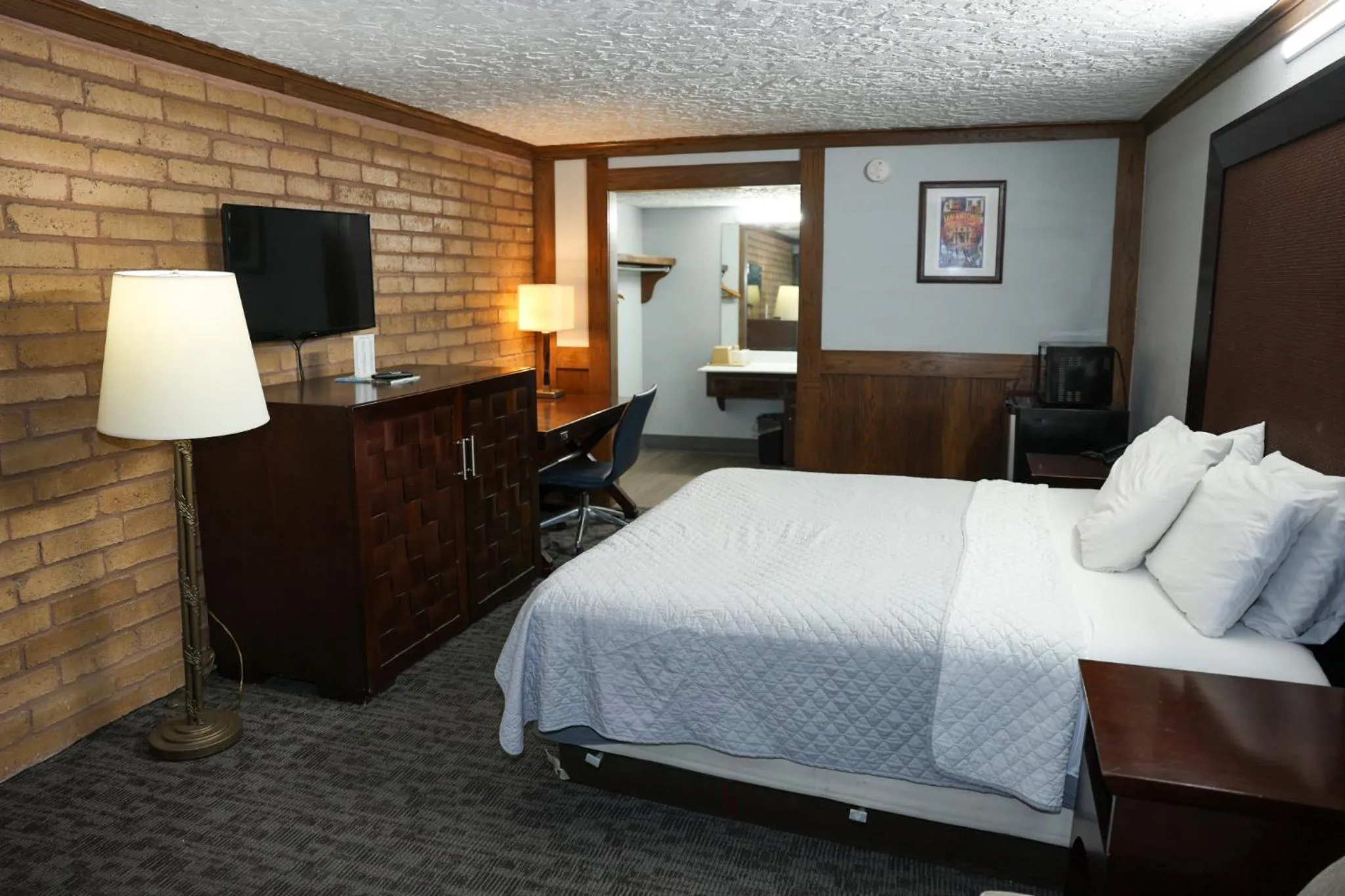 King Room in Rittiman Inn and Suites