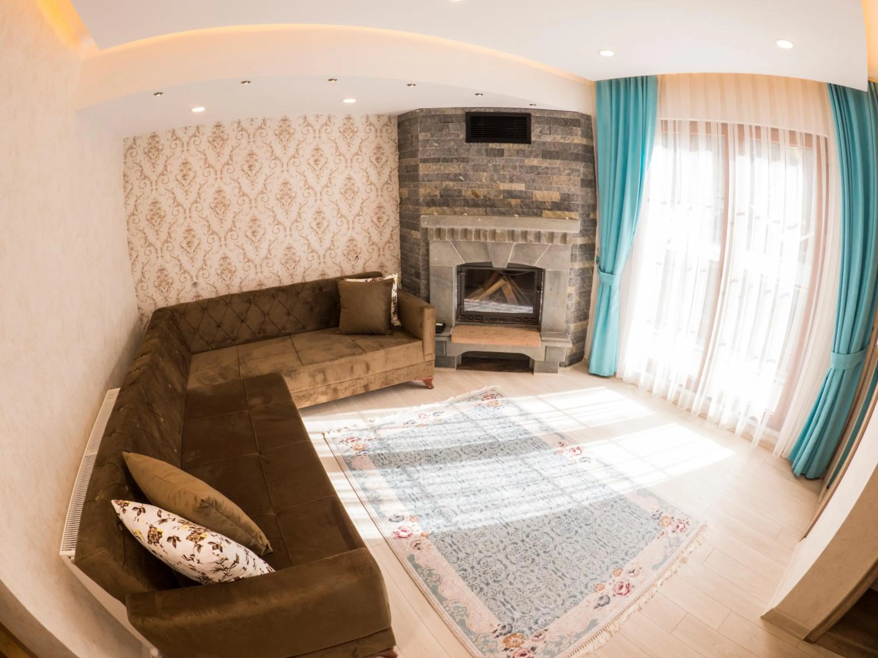 One-Bedroom Suite with Fireplace and Balcony in Elif Inan Hotel