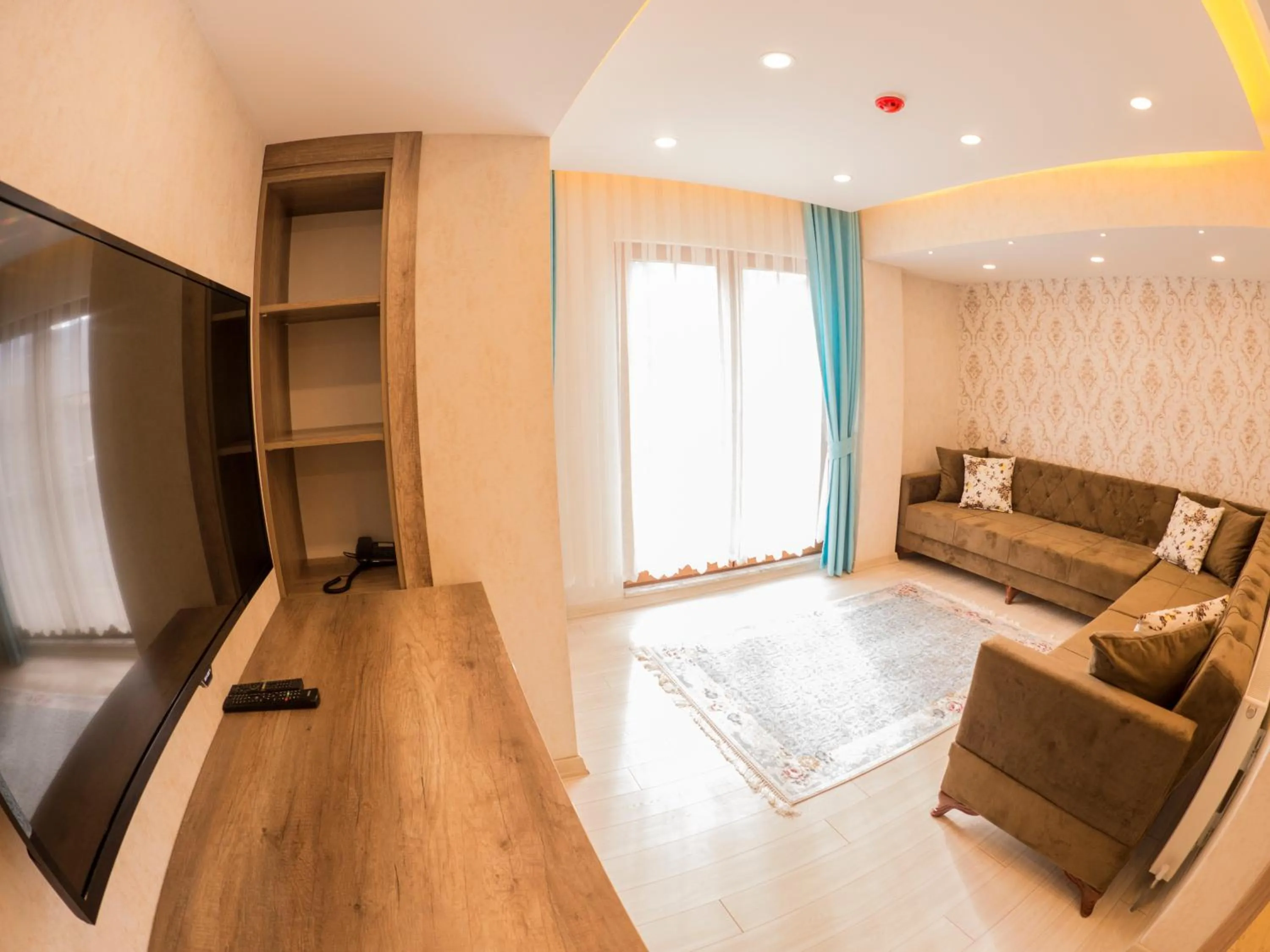 One-Bedroom Suite with Sofa Bed and Balcony in Elif Inan Hotel