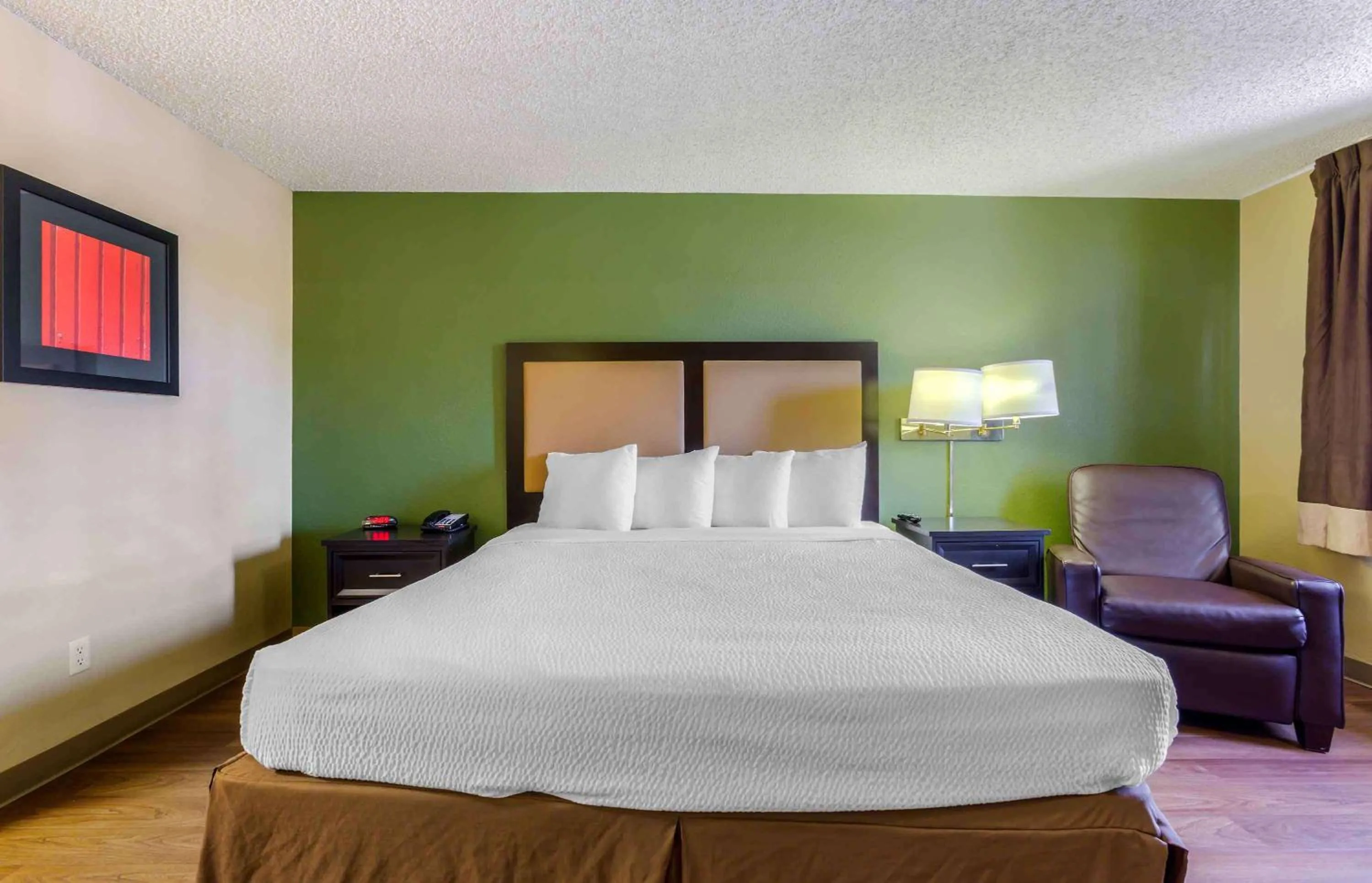 Studio with 1 King Bed - Non-Smoking in Extended Stay America Suites - Phoenix - Airport
