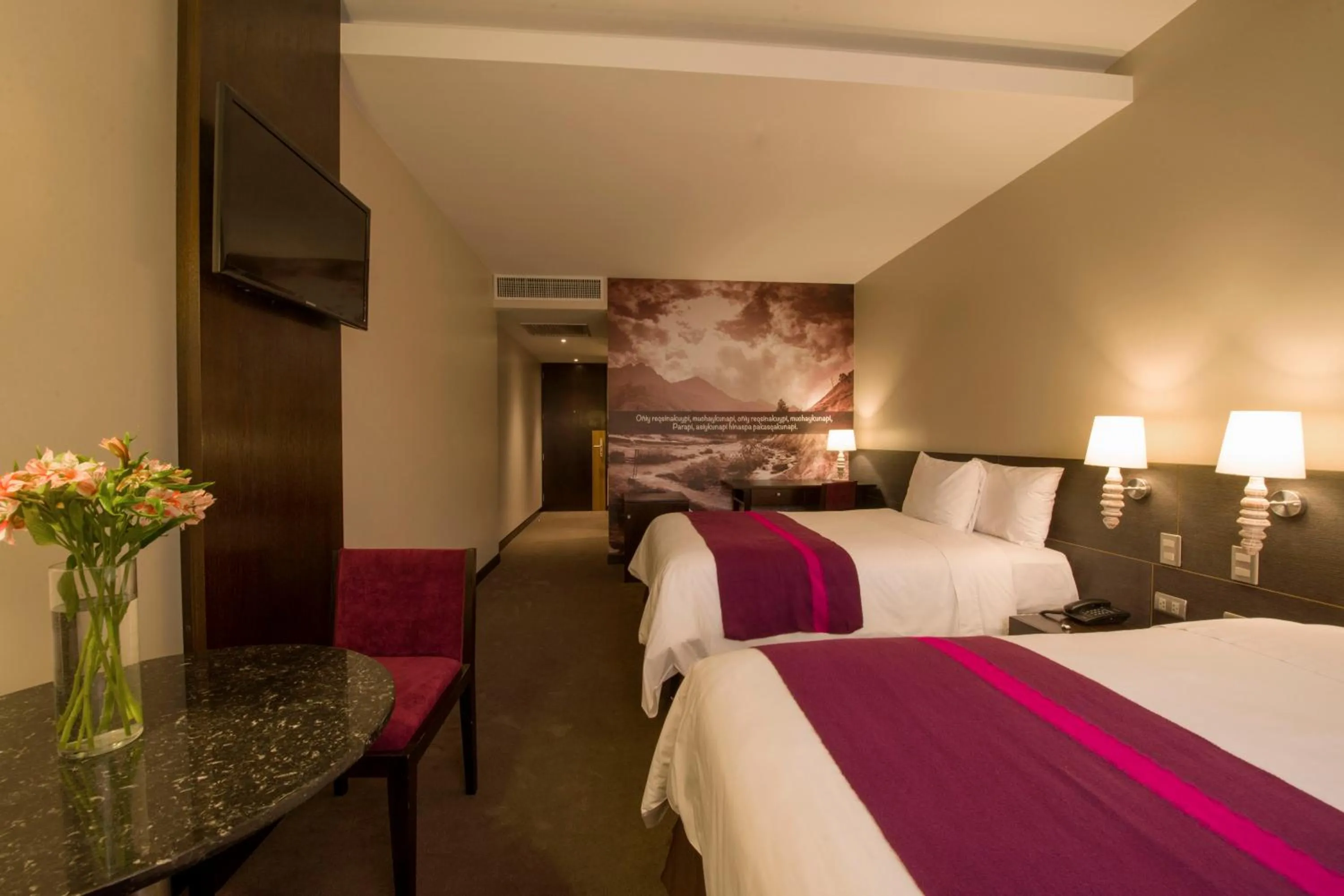 Deluxe Twin Room in Arawi Miraflores Prime