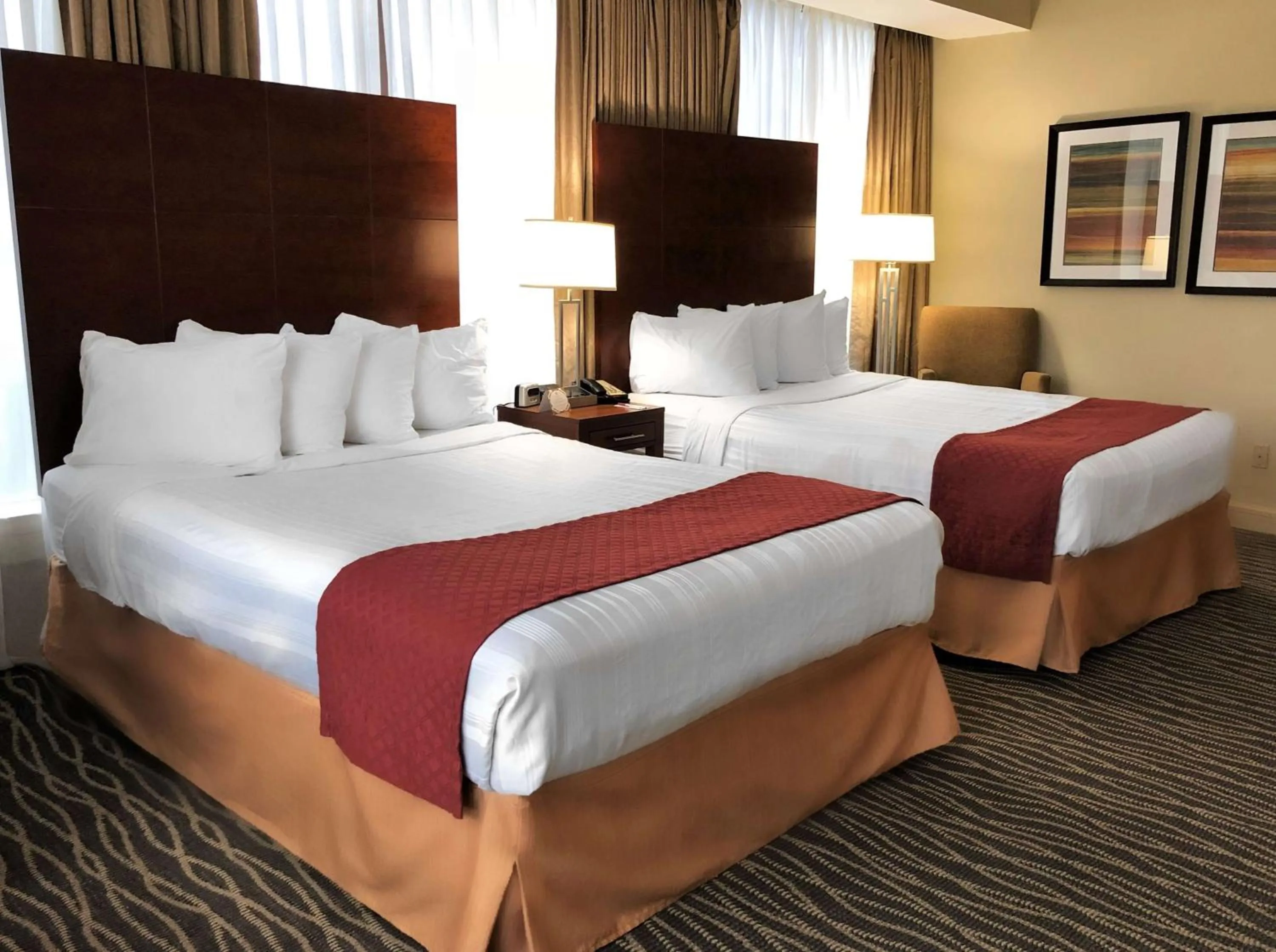 Corner Queen Room with Two Queen Beds and City View in Blake Hotel New Orleans, BW Signature Collection