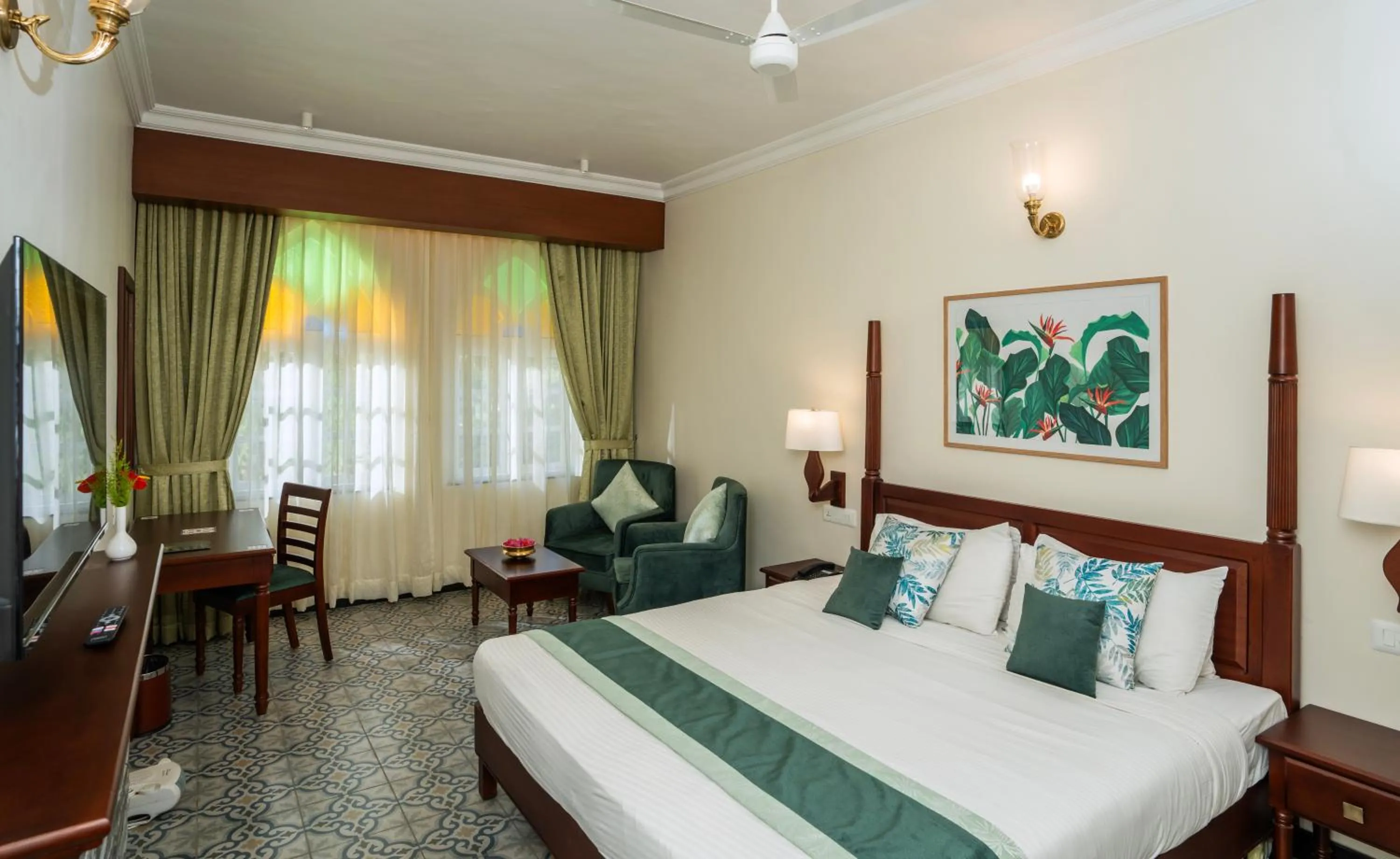 Deluxe Double or Twin Room with Garden View in Fort Munnar