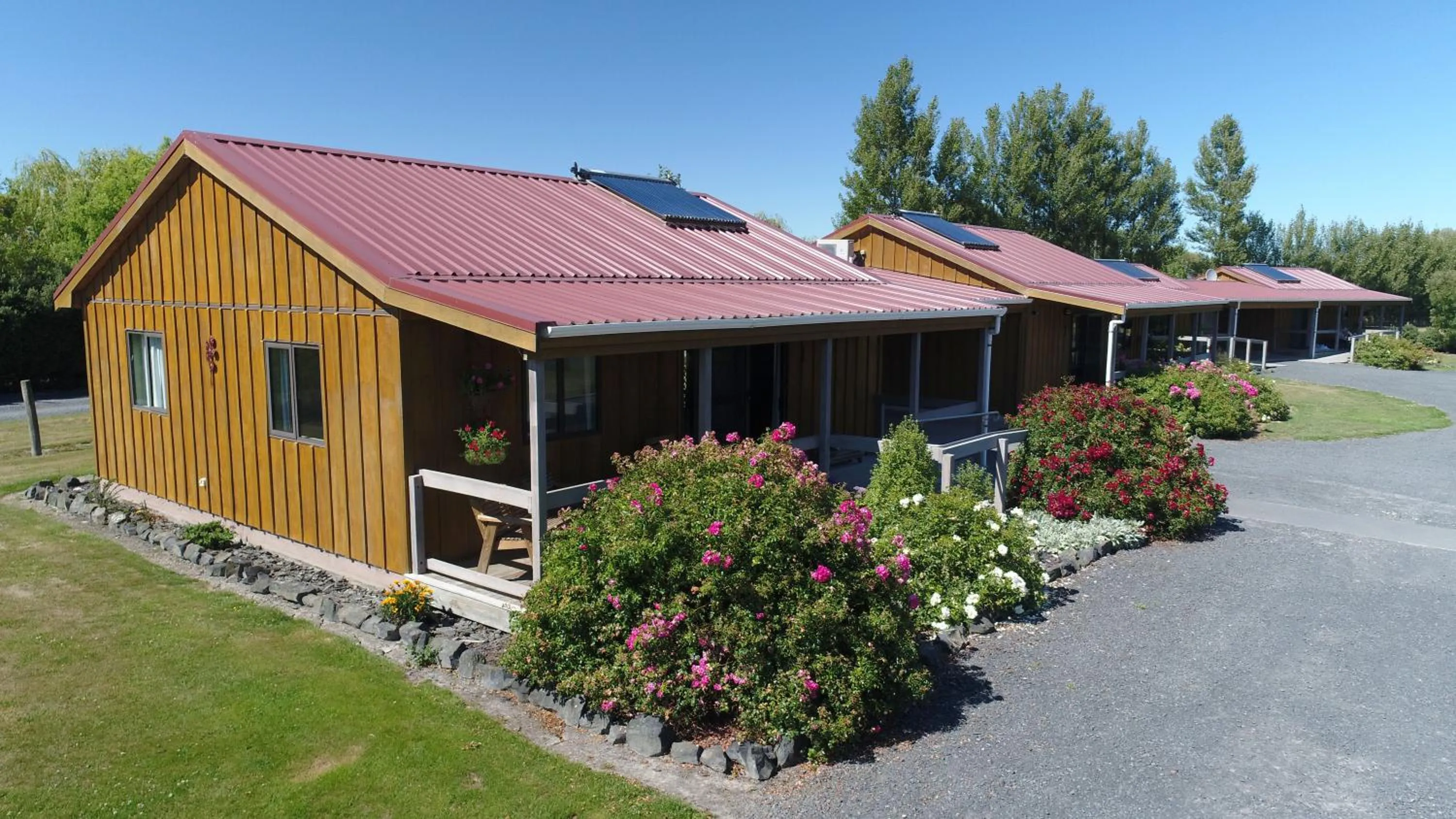 Two-Bedroom Cottage in Longbourne Lodge Motel Mosgiel