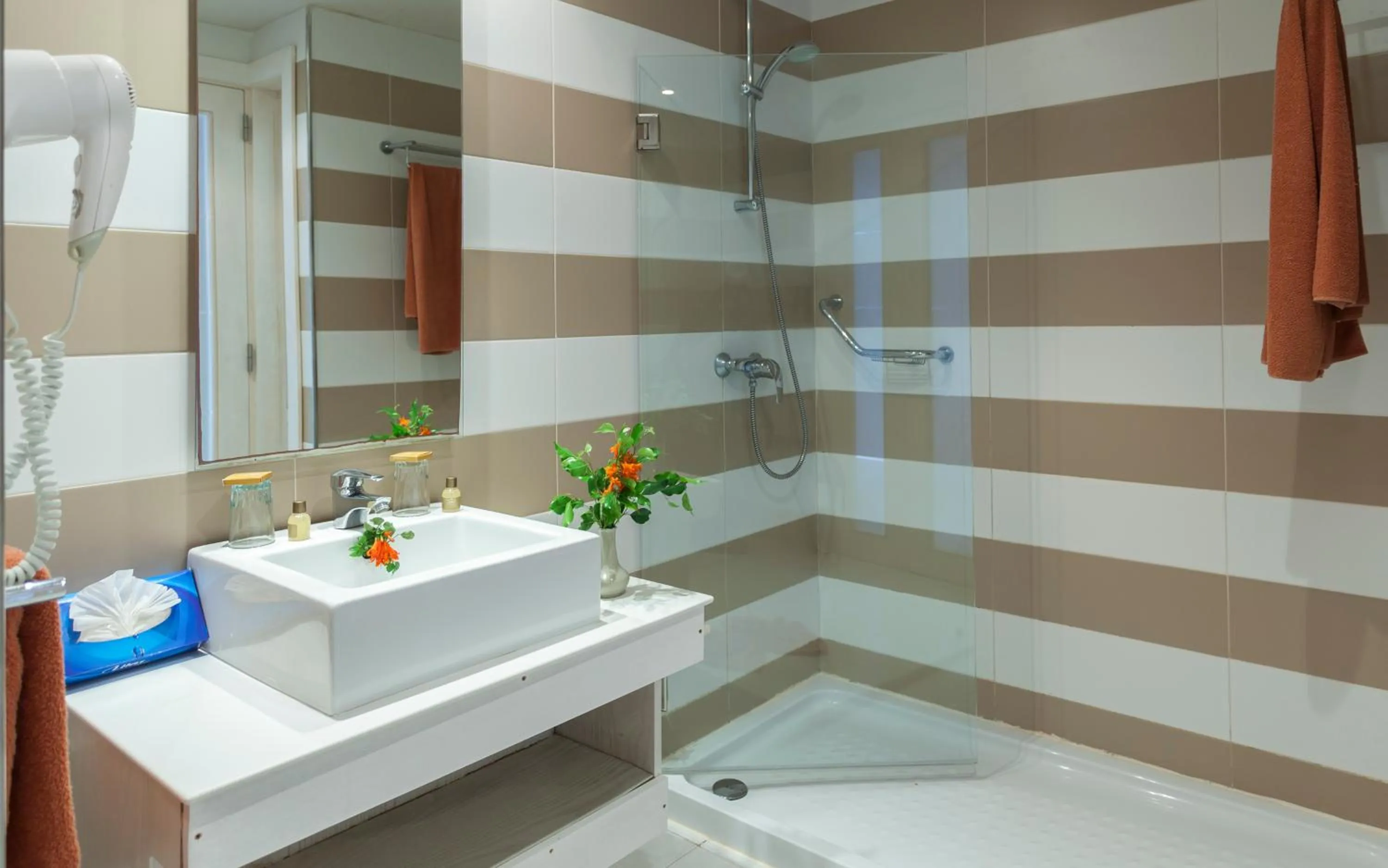 Quadruple Room in Seabel Alhambra Beach Golf & Spa