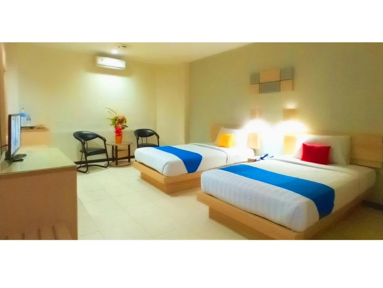 Twin Room in Merpati Hotel