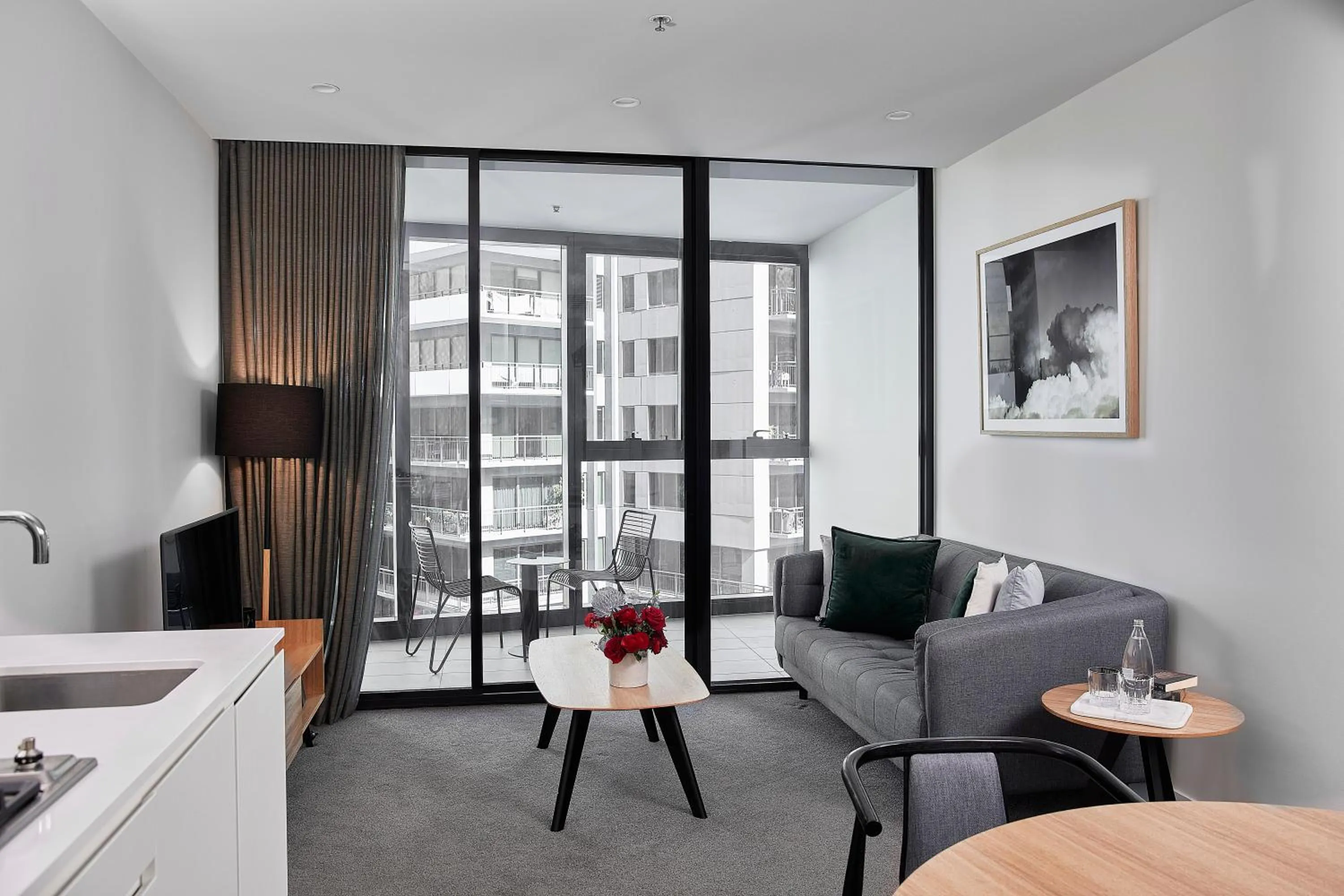 Two-Bedroom Corner Apartment in Shadow Play by Peppers