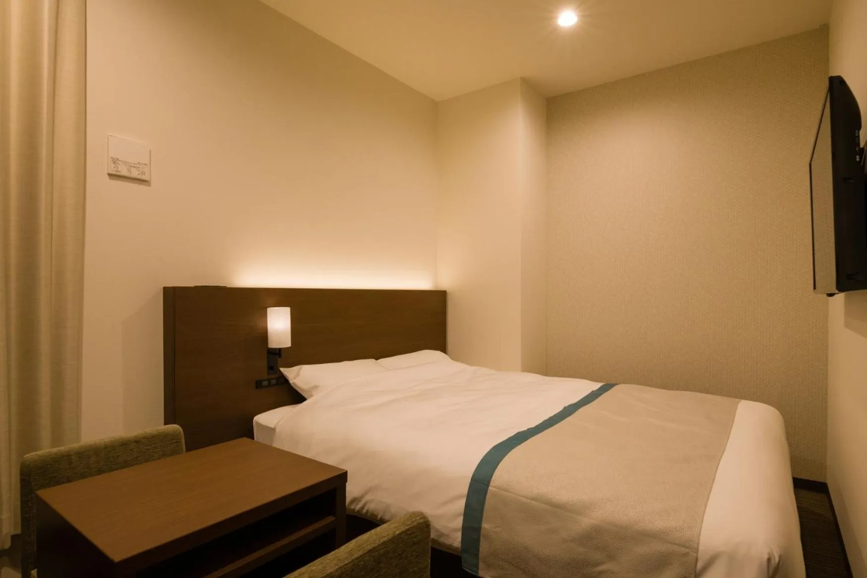 Deluxe Double Room with Bath - single occupancy - Non-Smoking 14㎡ in Tosei Hotel Cocone Ueno