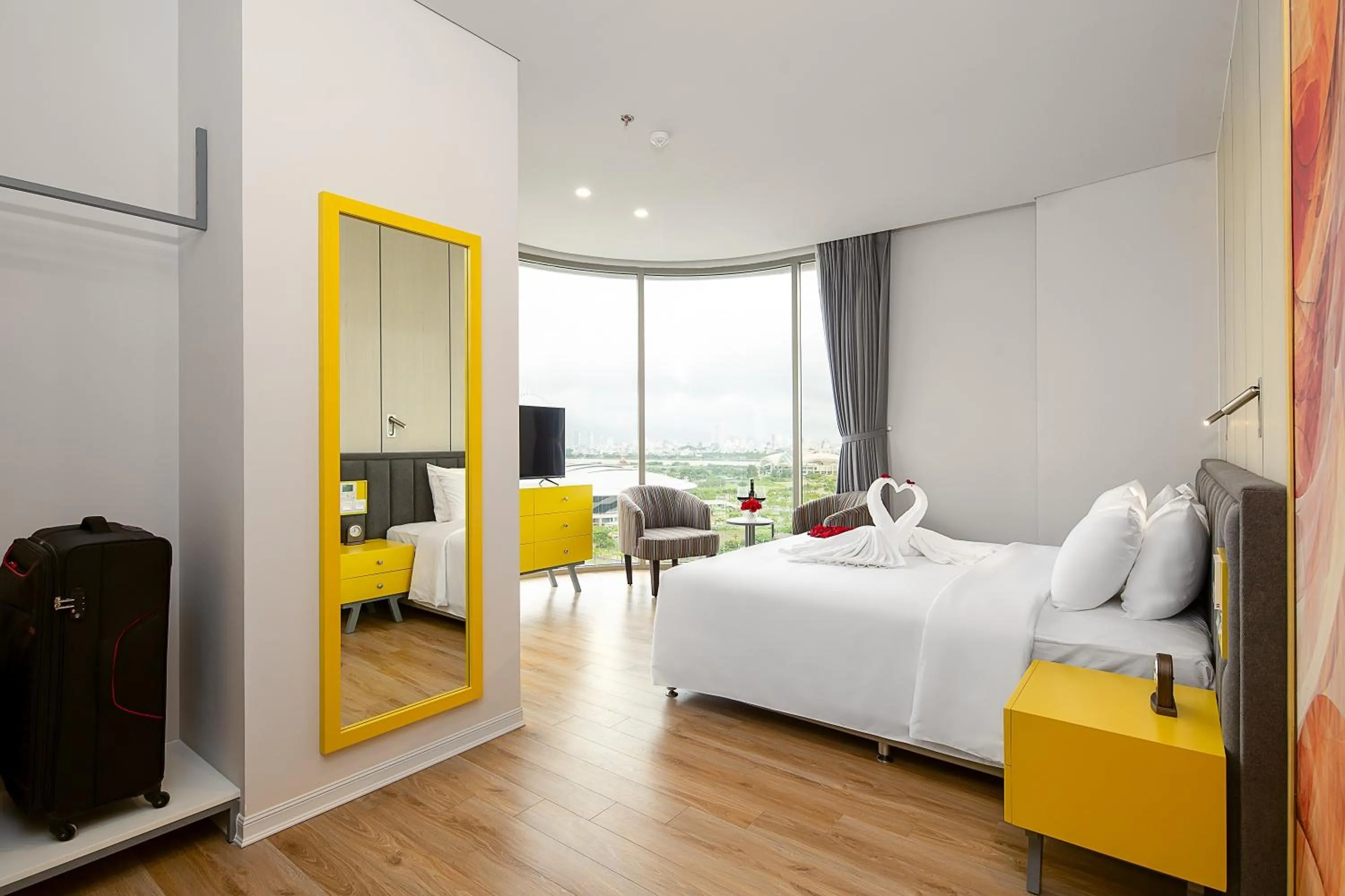 Family Double Twin Connecting Room in Grand Citiview Da Nang Hotel