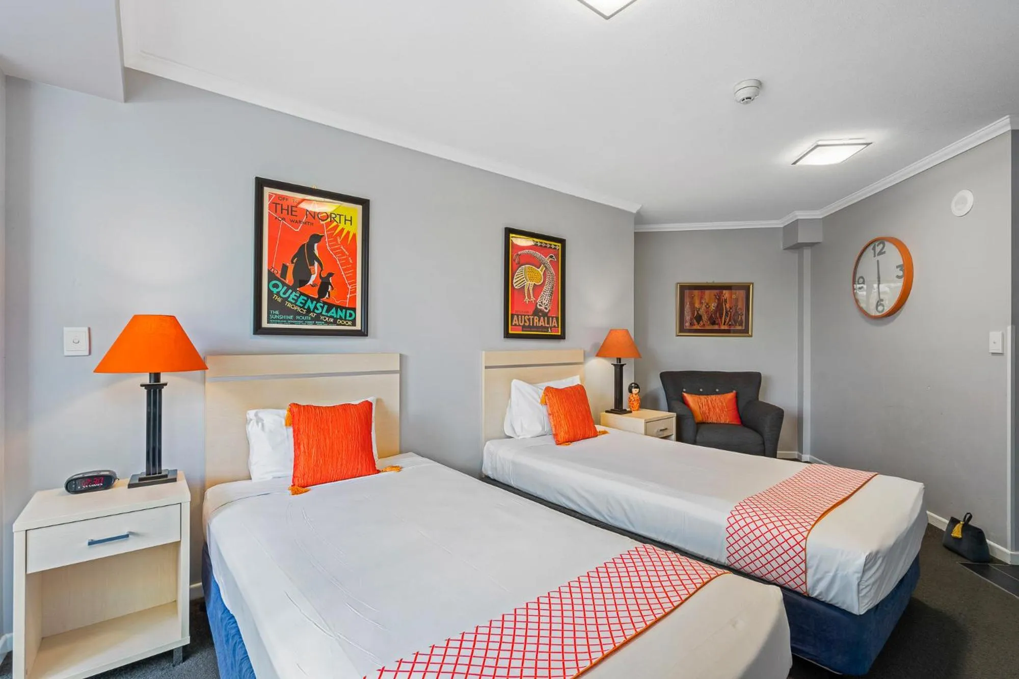 Hotel Twin Room in Sovereign on the Gold Coast