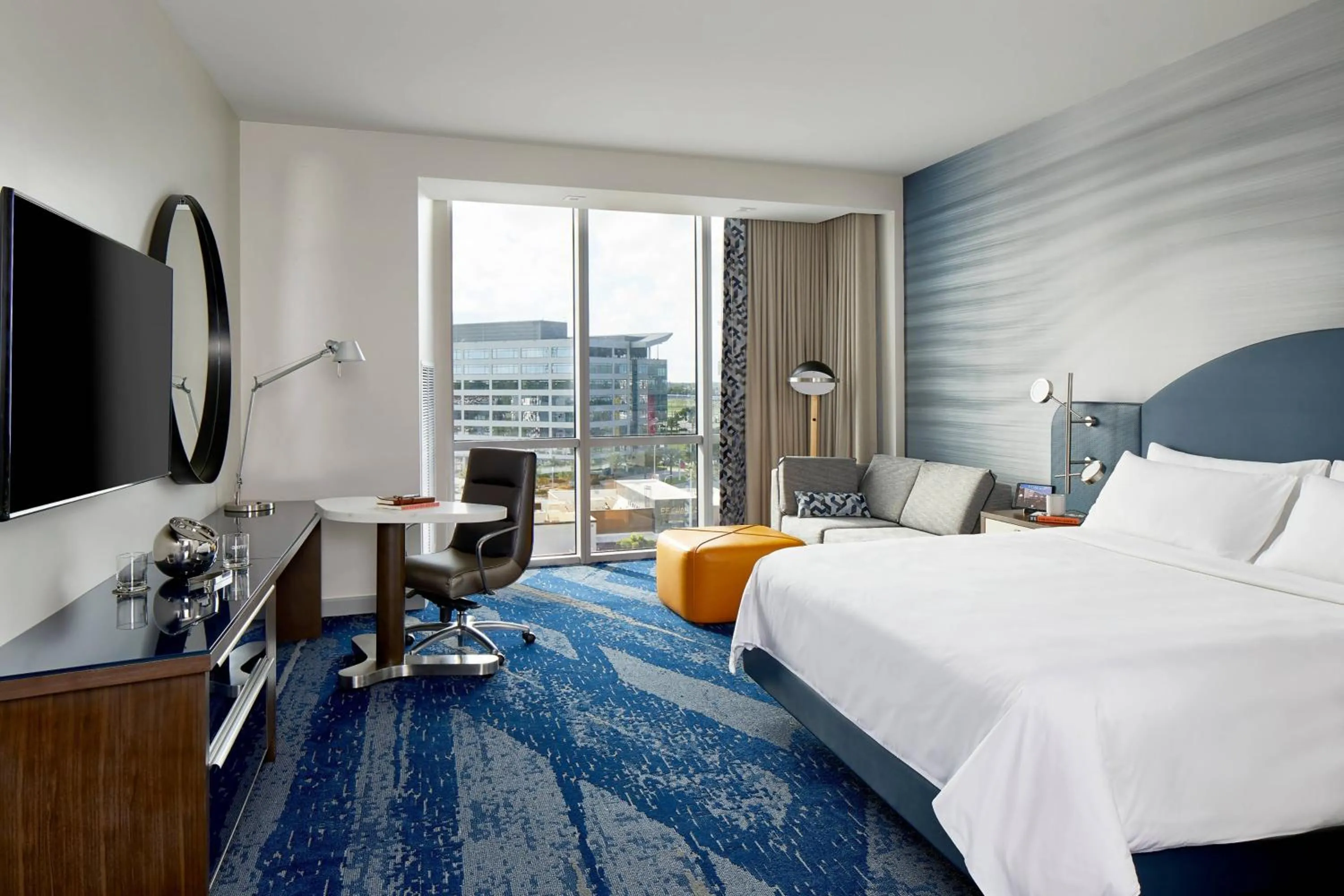 Guest room, 1 King, Sofa bed in The Daytona, Autograph Collection