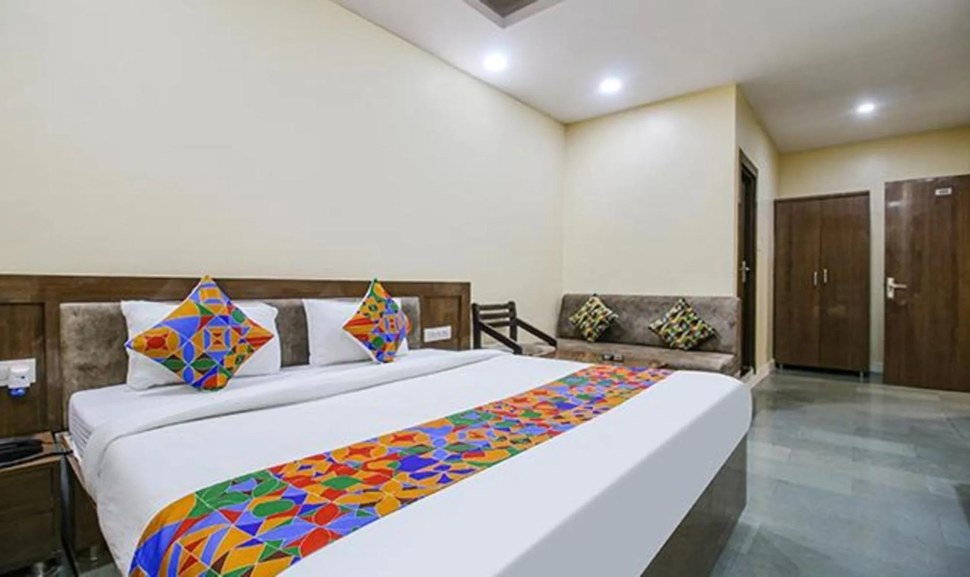 Suite - single occupancy in FabHotel Silver Inn I