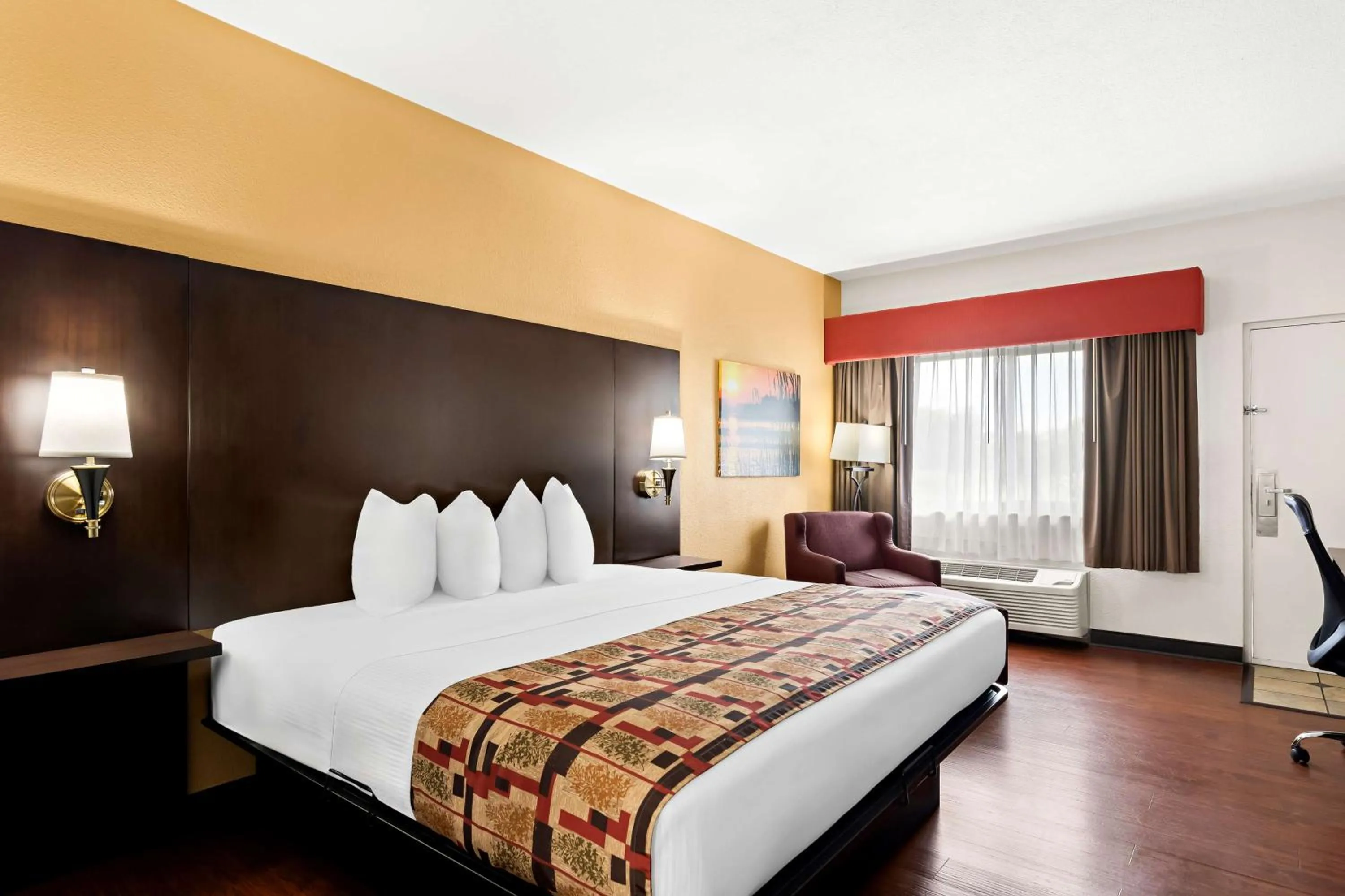 King Room - smoking - Upper Floor in Best Western Lake Okeechobee